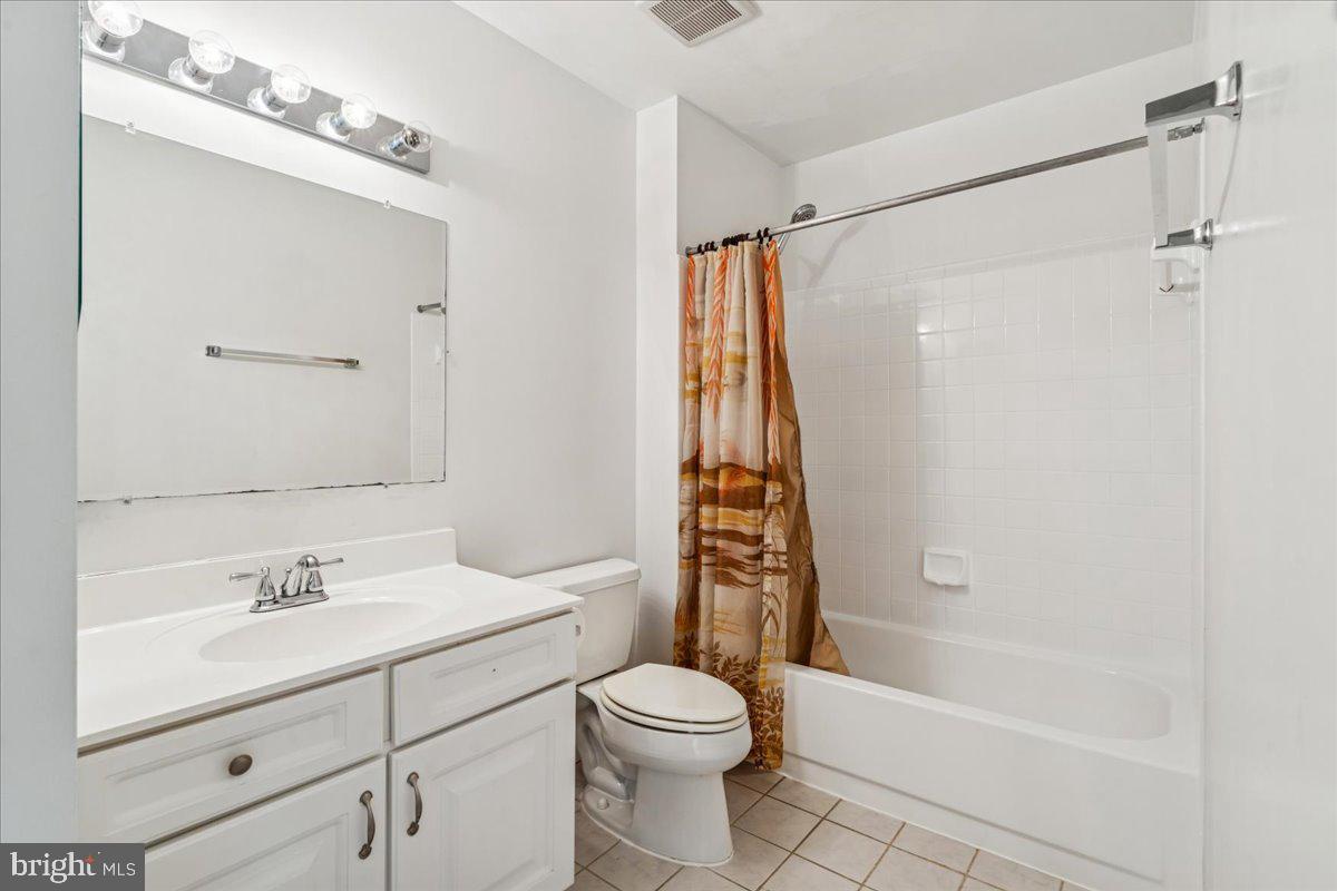 CRESTBROOK - Residential