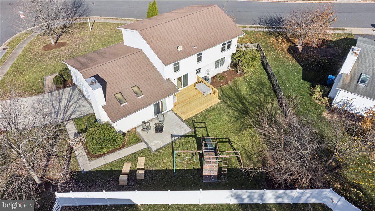 CRESTBROOK - Residential