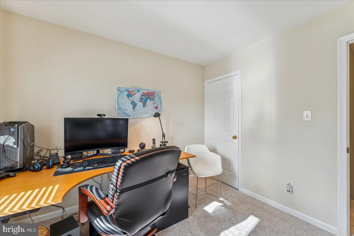 CRESTBROOK - Residential