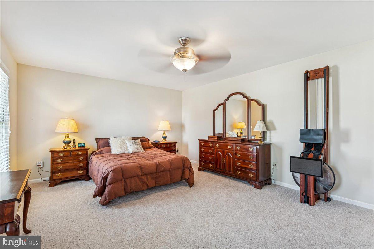 CRESTBROOK - Residential