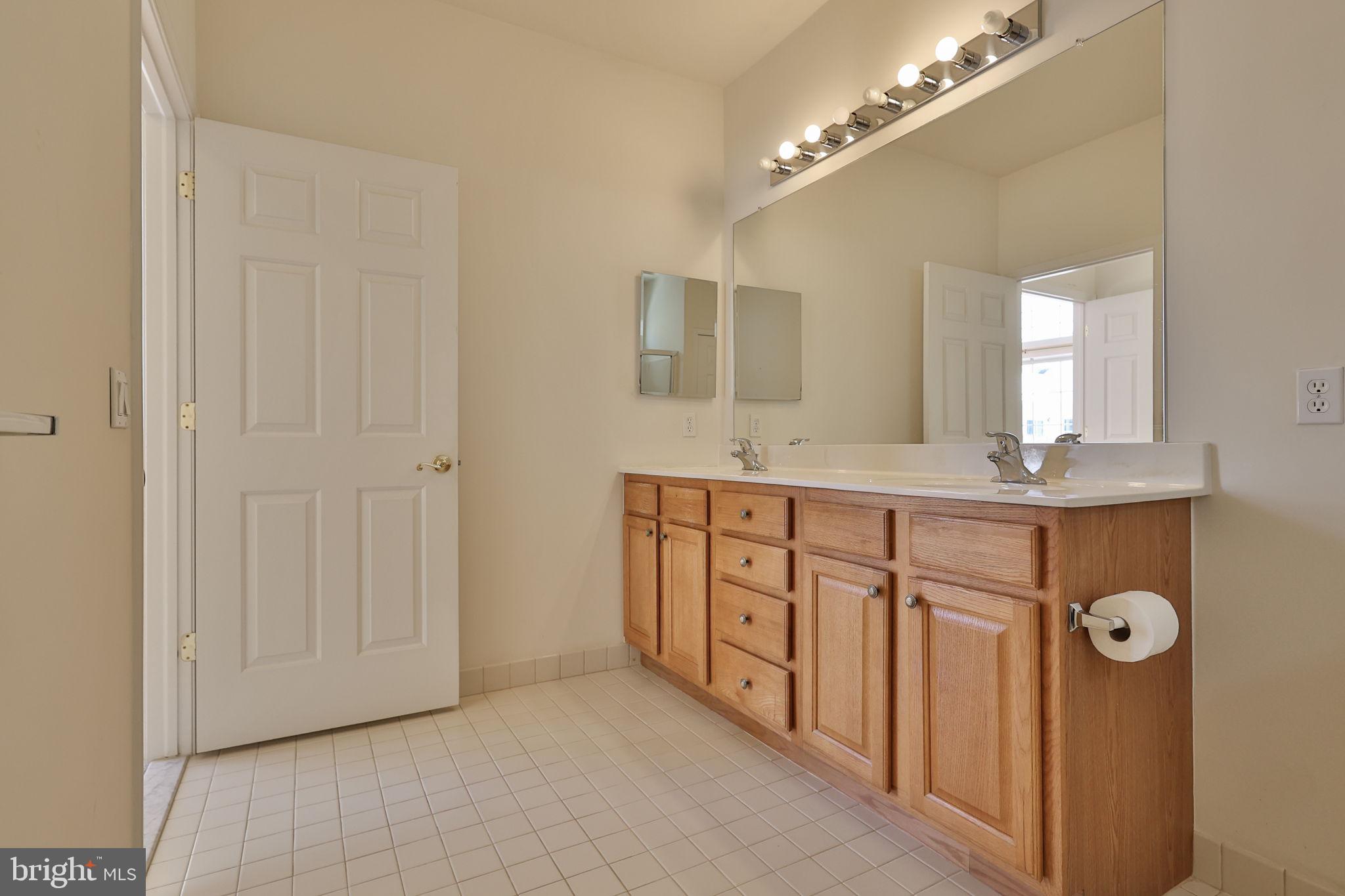 HIGHLAND AT GLENMOOR - Residential