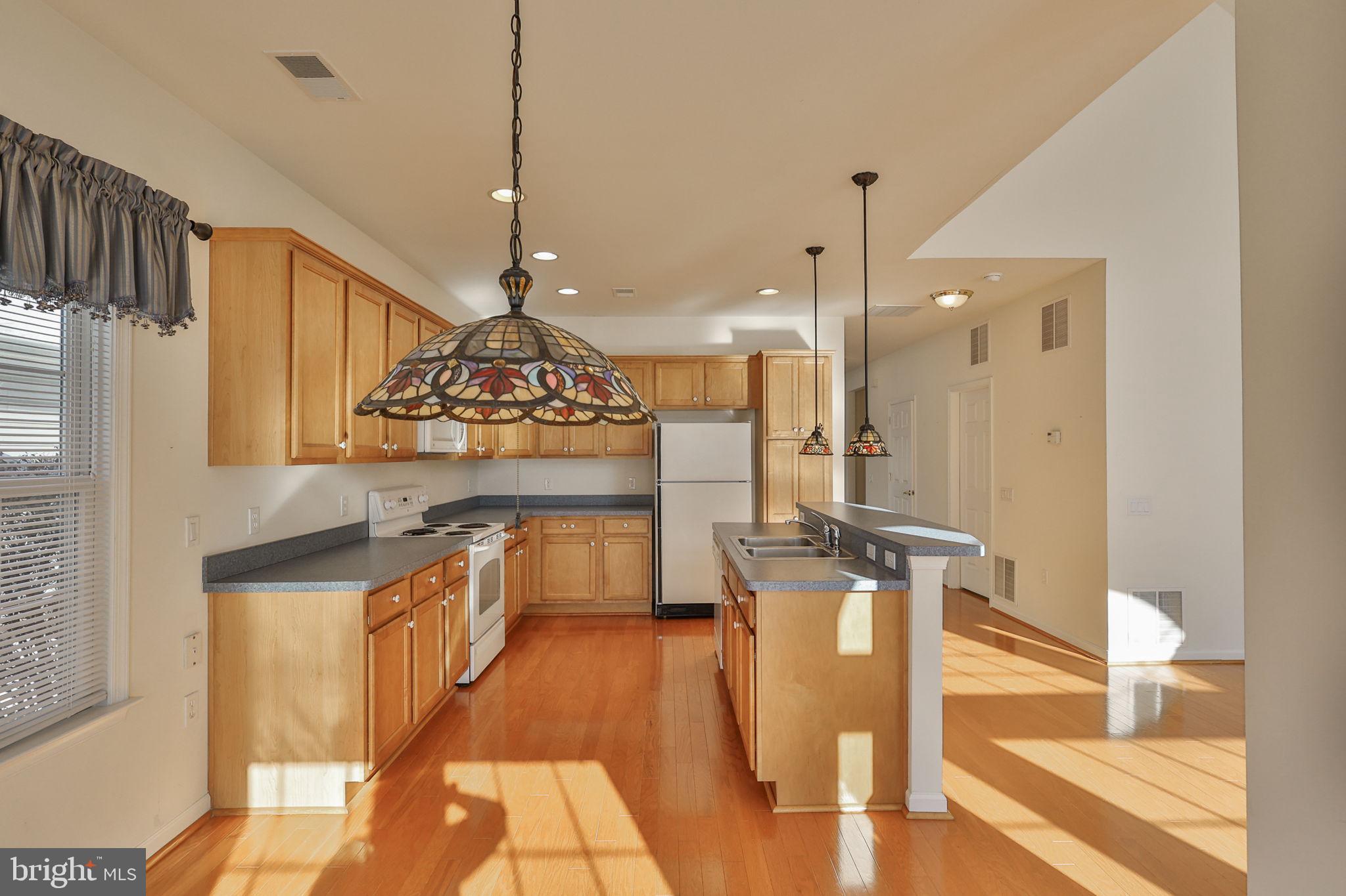 HIGHLAND AT GLENMOOR - Residential