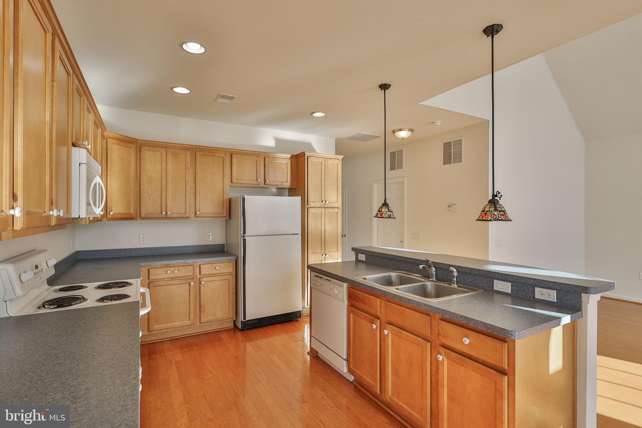 HIGHLAND AT GLENMOOR - Residential