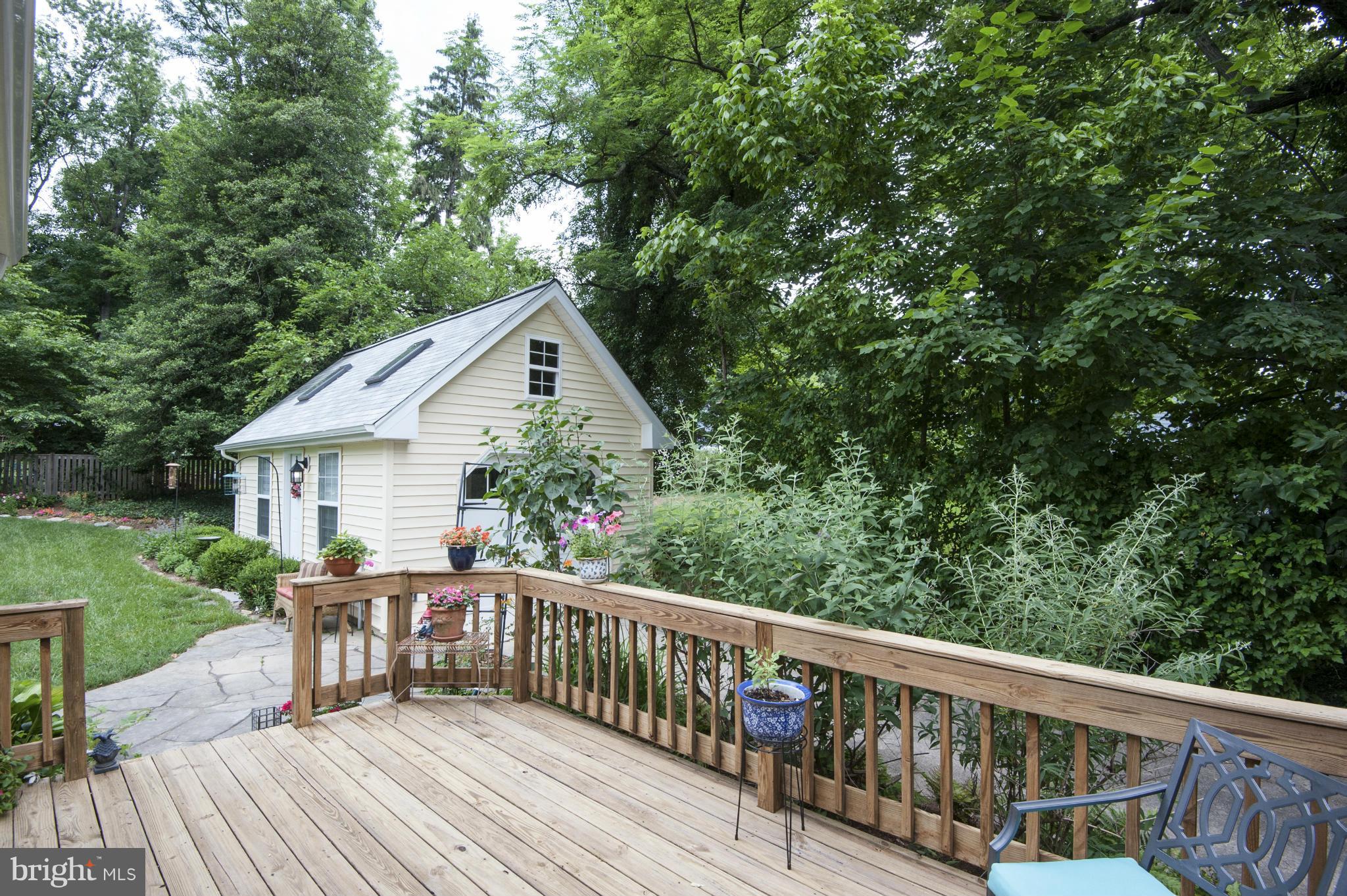 WOODSIDE - Residential