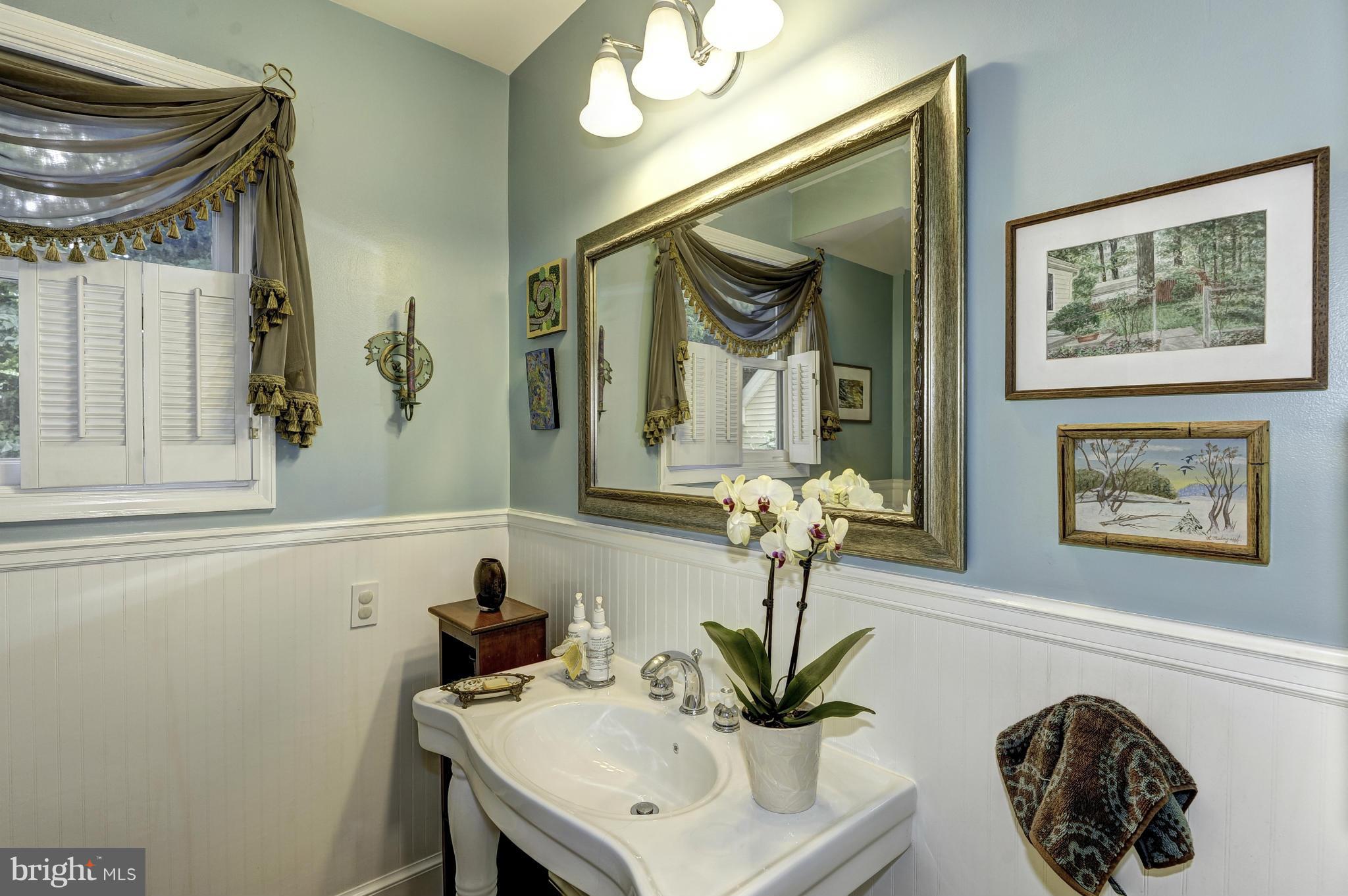 WOODSIDE - Residential