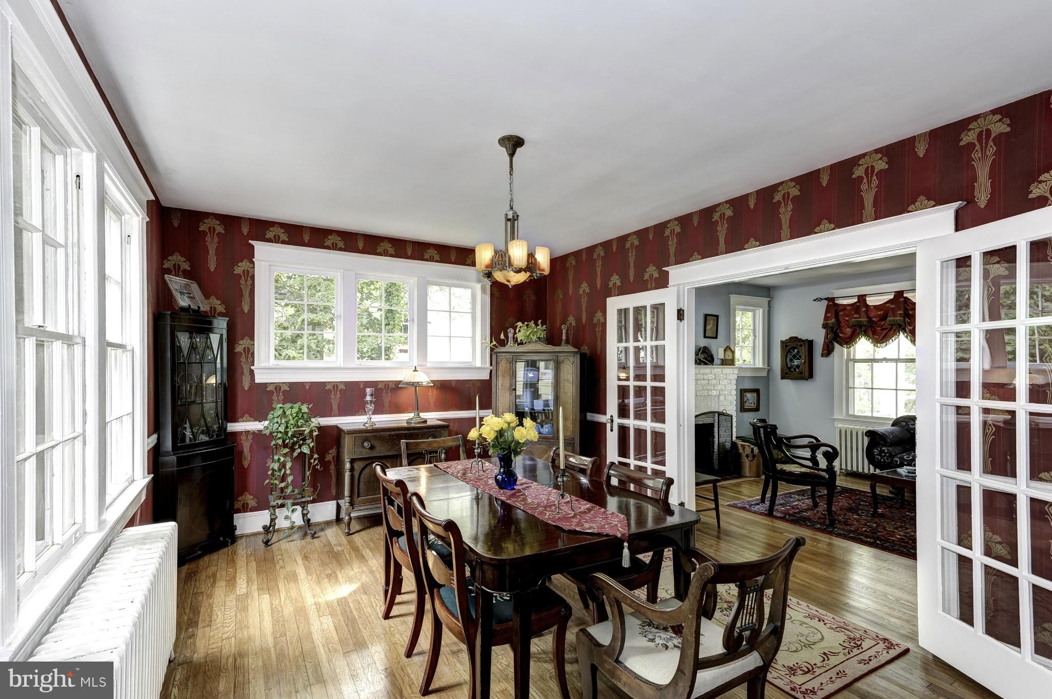 WOODSIDE - Residential