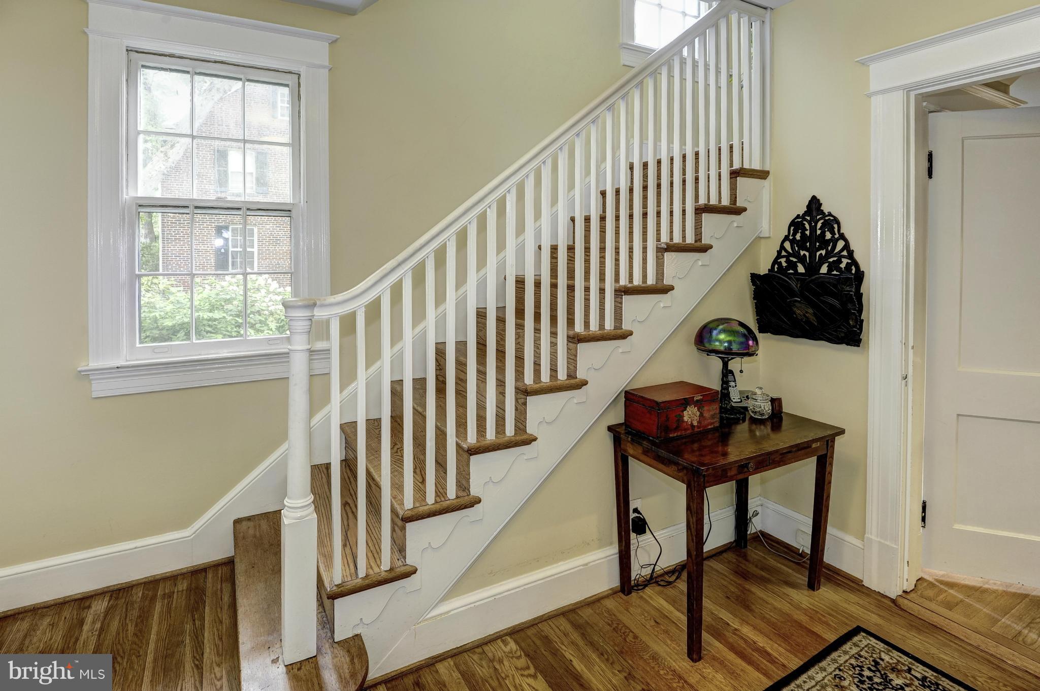 WOODSIDE - Residential