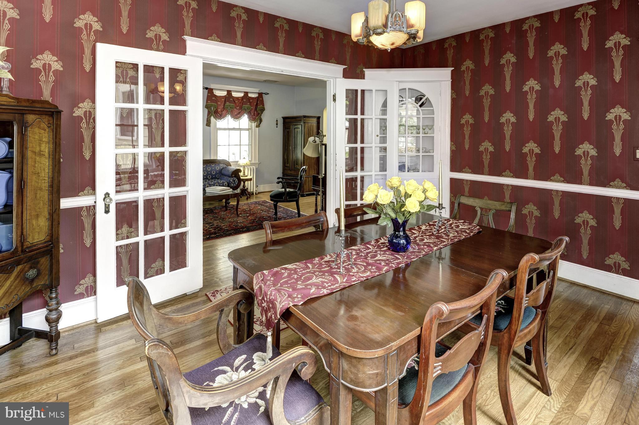 WOODSIDE - Residential