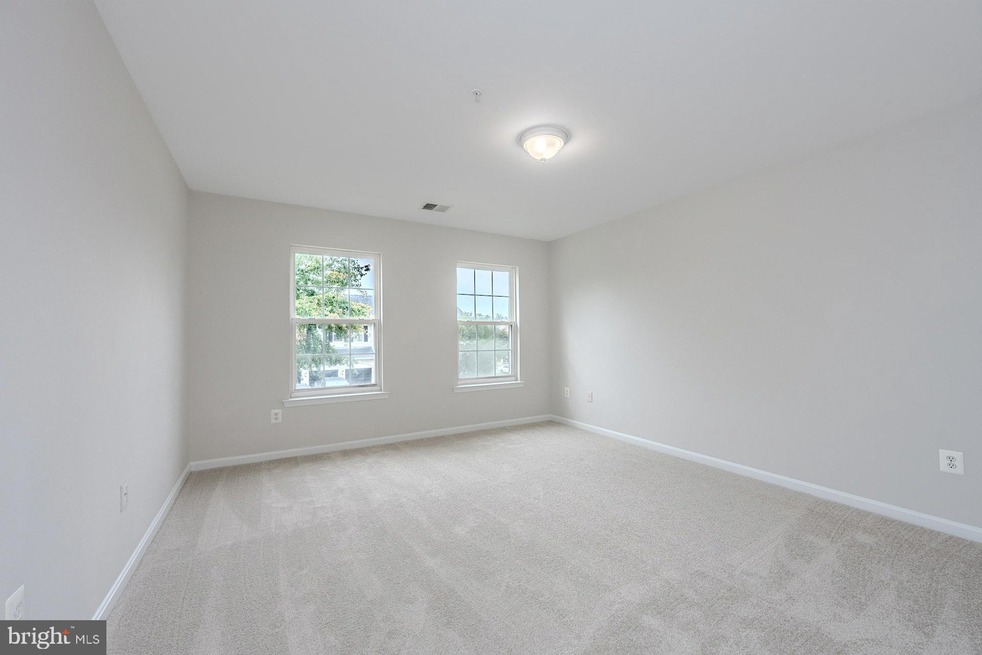 GREENHAVEN RUN - Residential