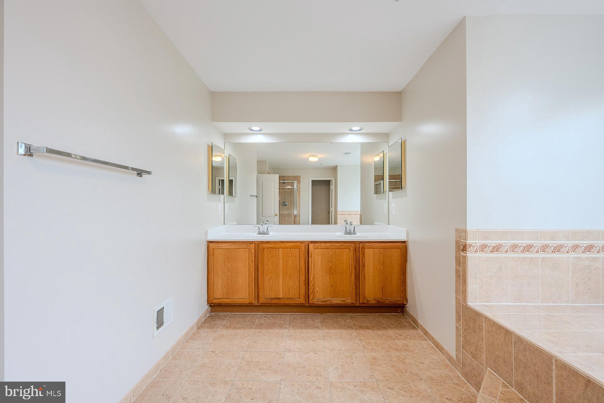 GREENHAVEN RUN - Residential