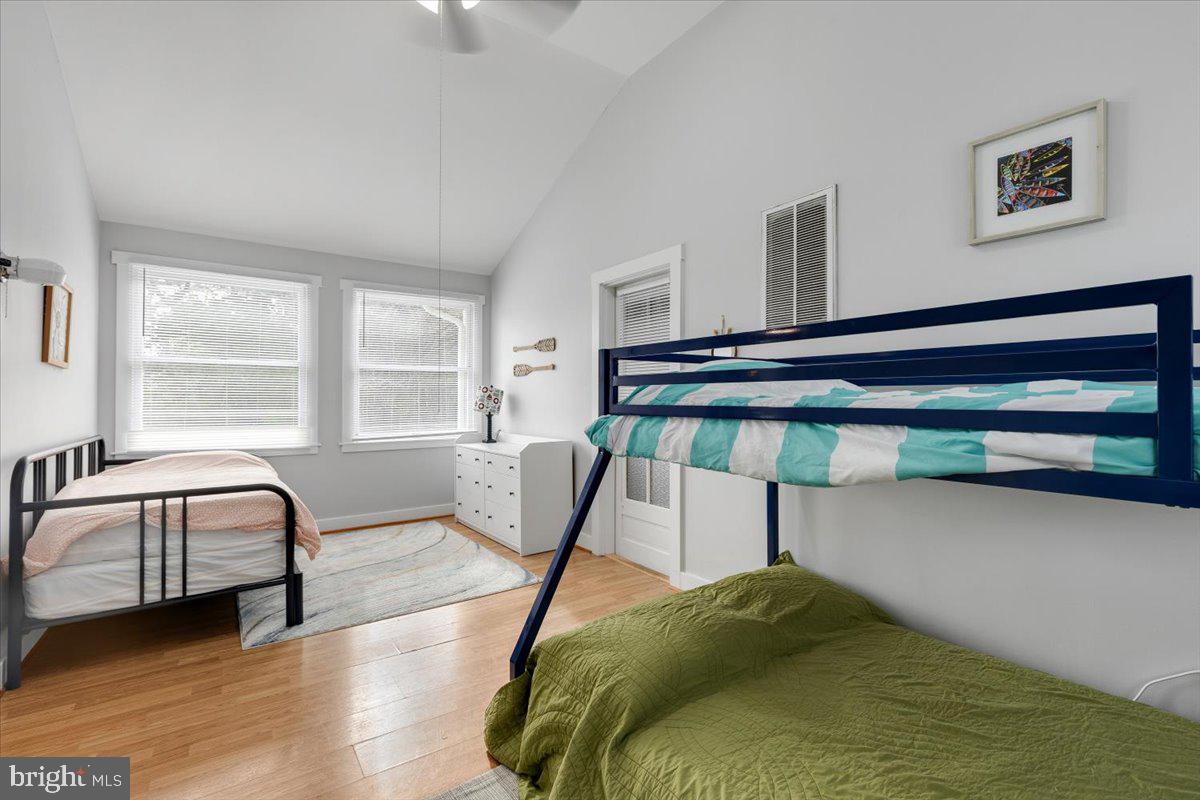 BENNETT POINT - Residential