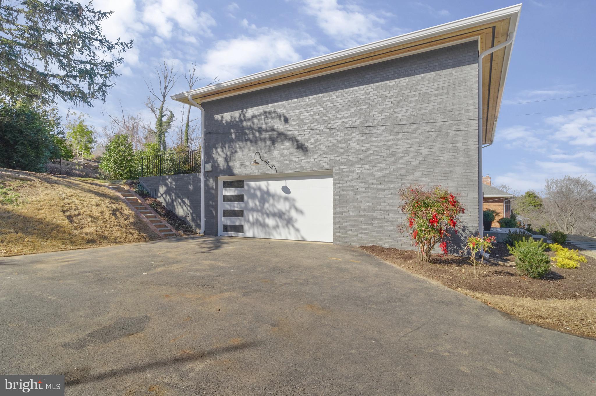 VILLAMAY - Residential