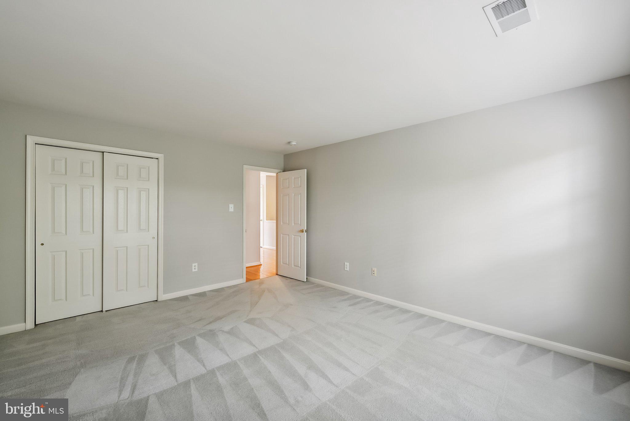 CLIFTON PINES - Residential