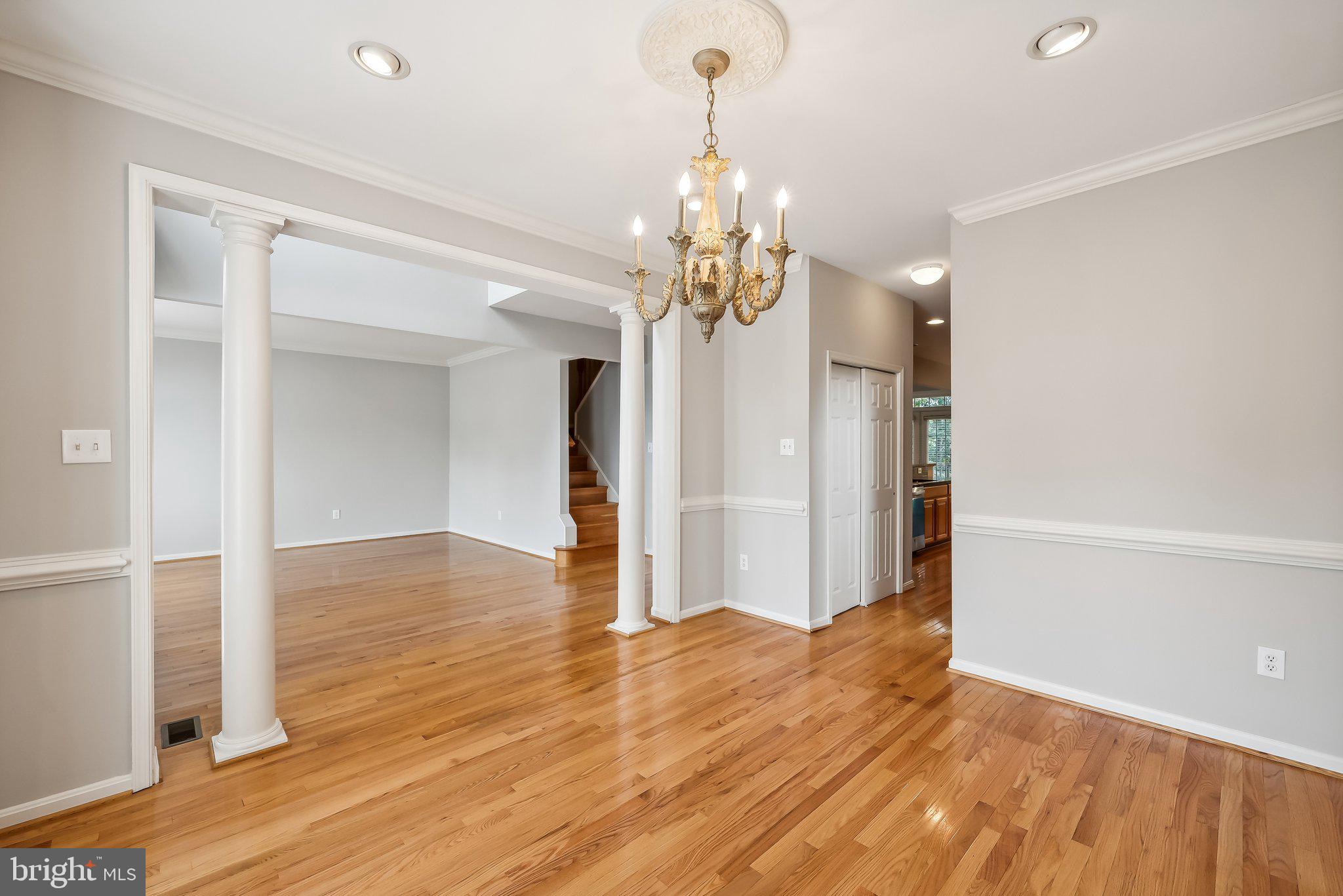 CLIFTON PINES - Residential