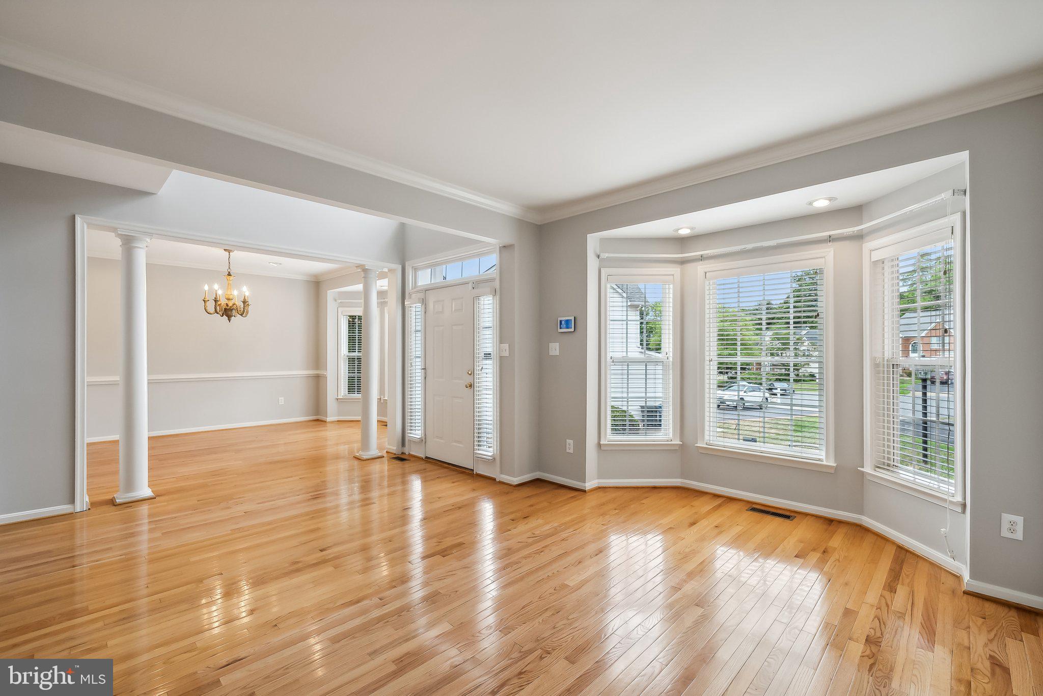 CLIFTON PINES - Residential