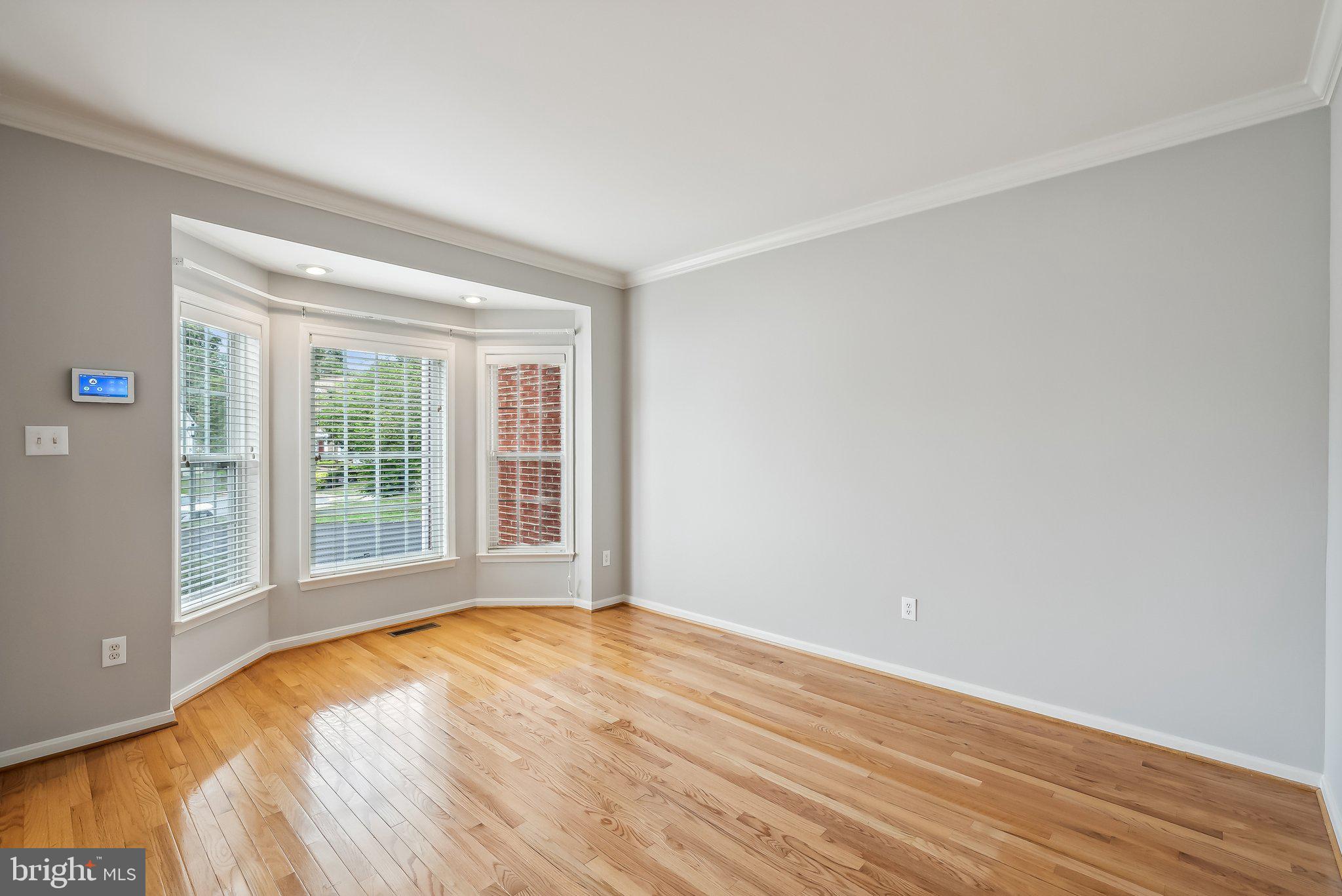 CLIFTON PINES - Residential