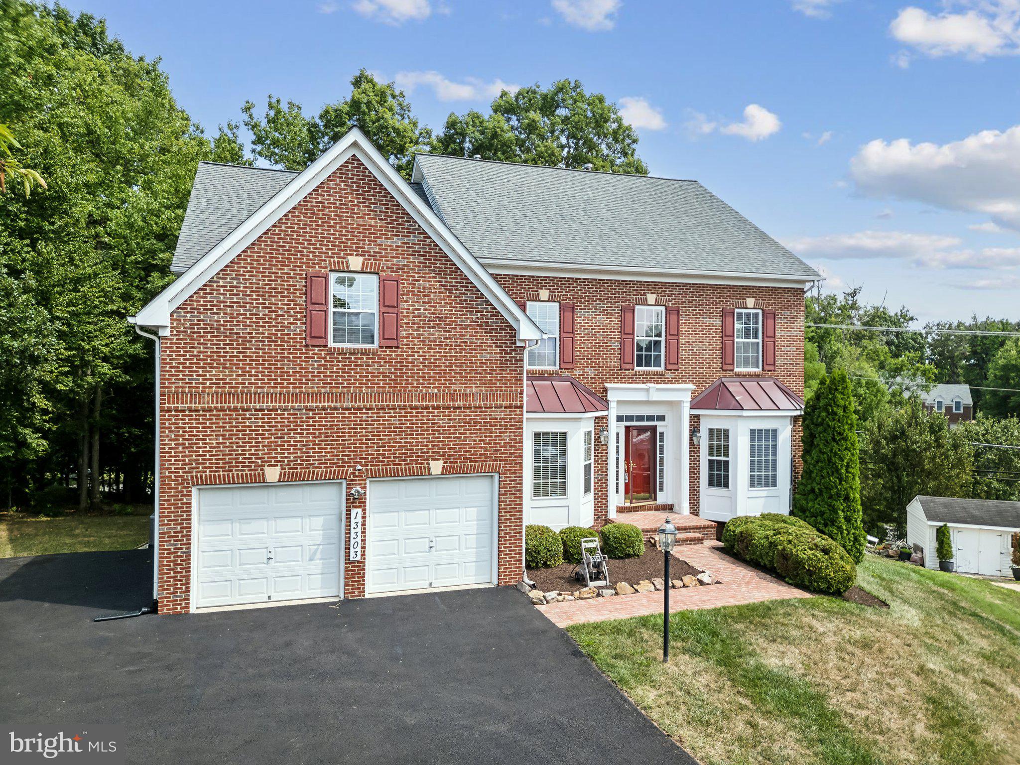 CLIFTON PINES - Residential