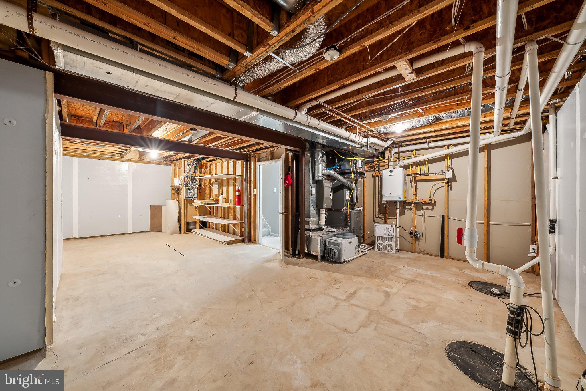 CLIFTON PINES - Residential