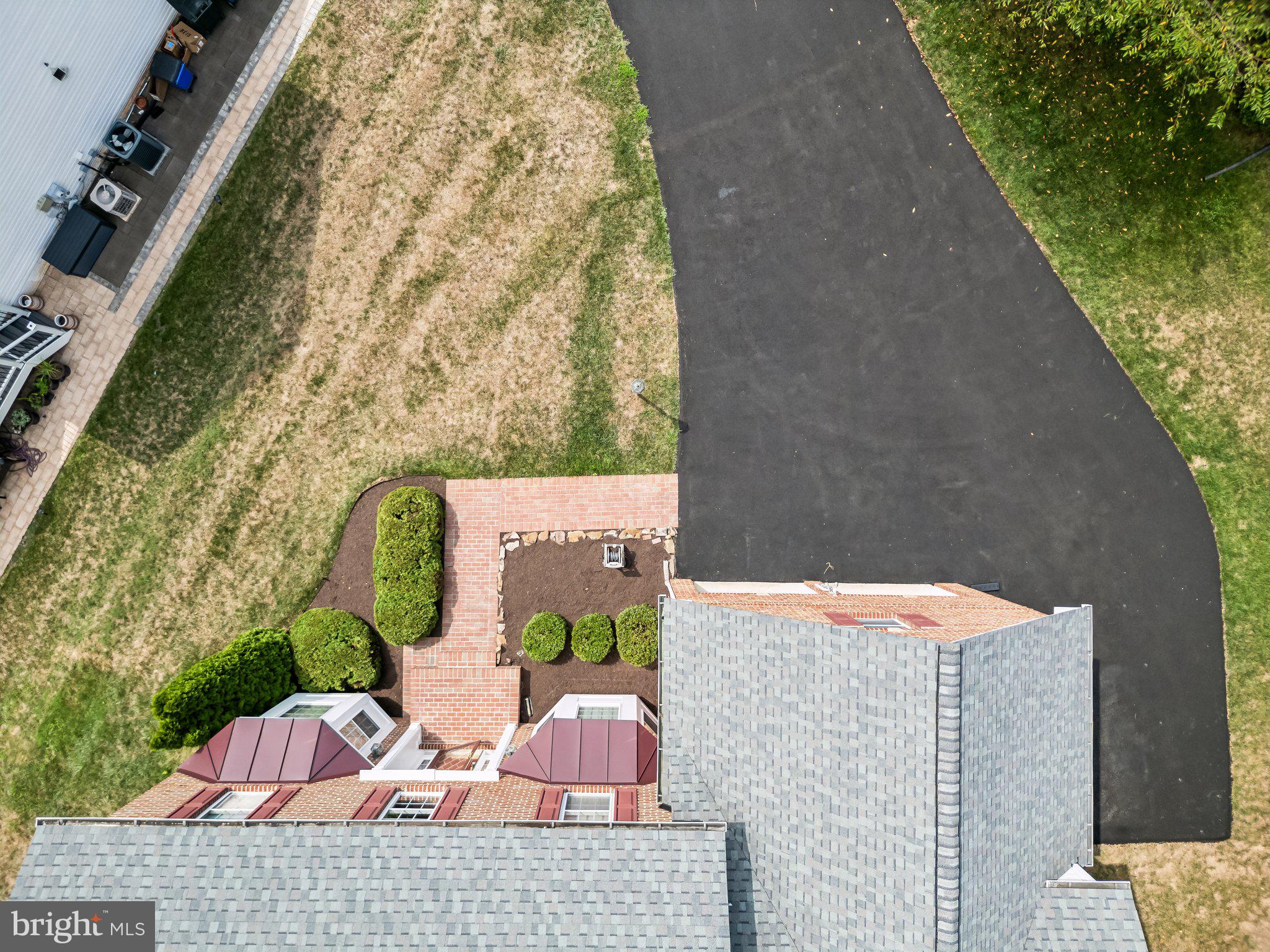 CLIFTON PINES - Residential