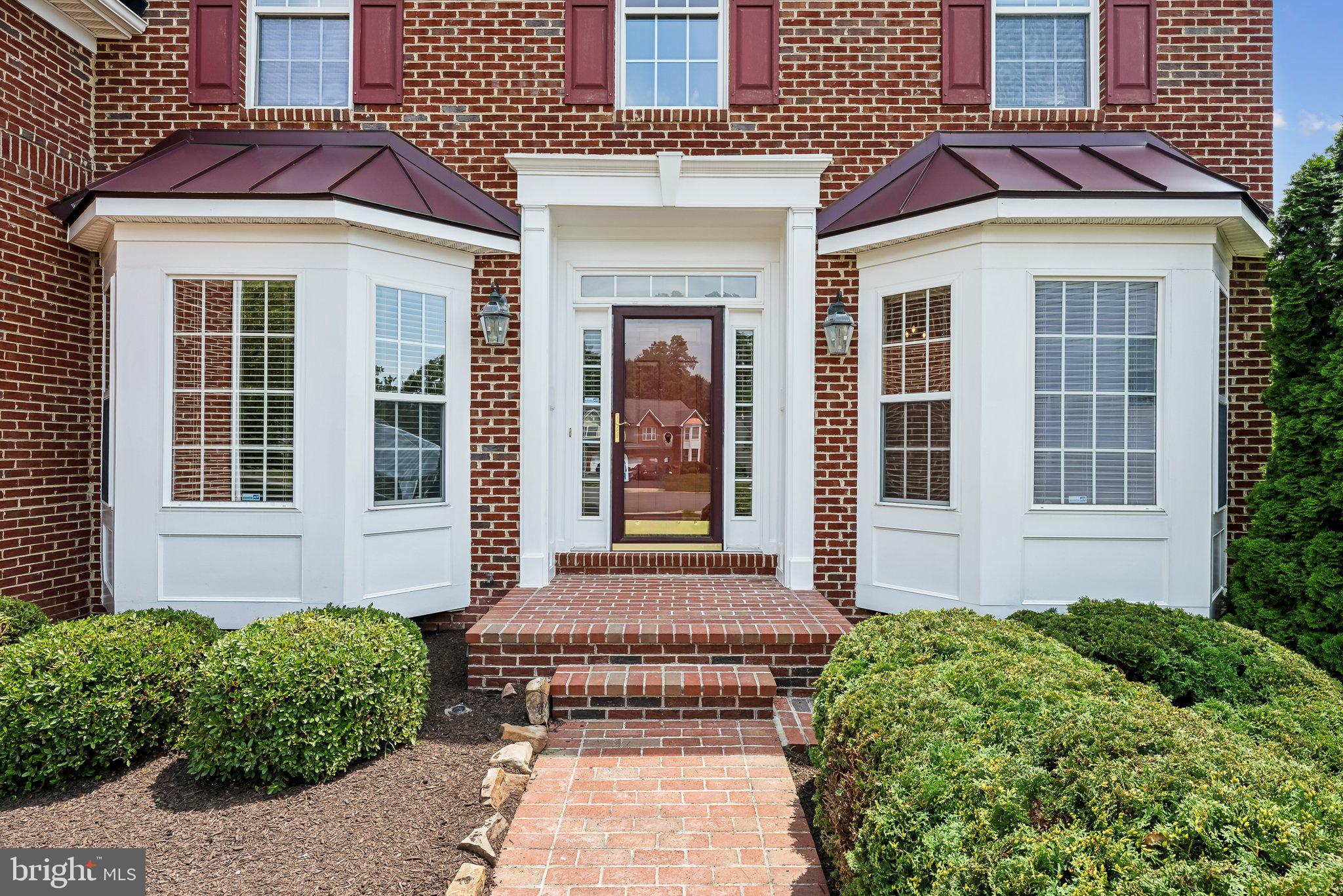 CLIFTON PINES - Residential