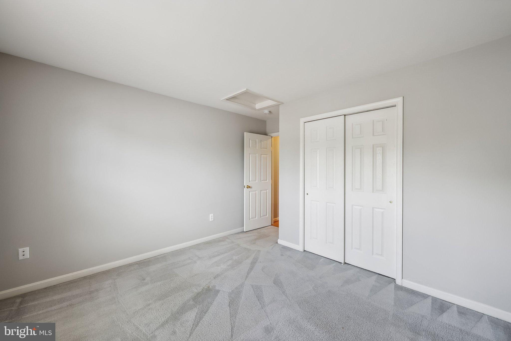 CLIFTON PINES - Residential