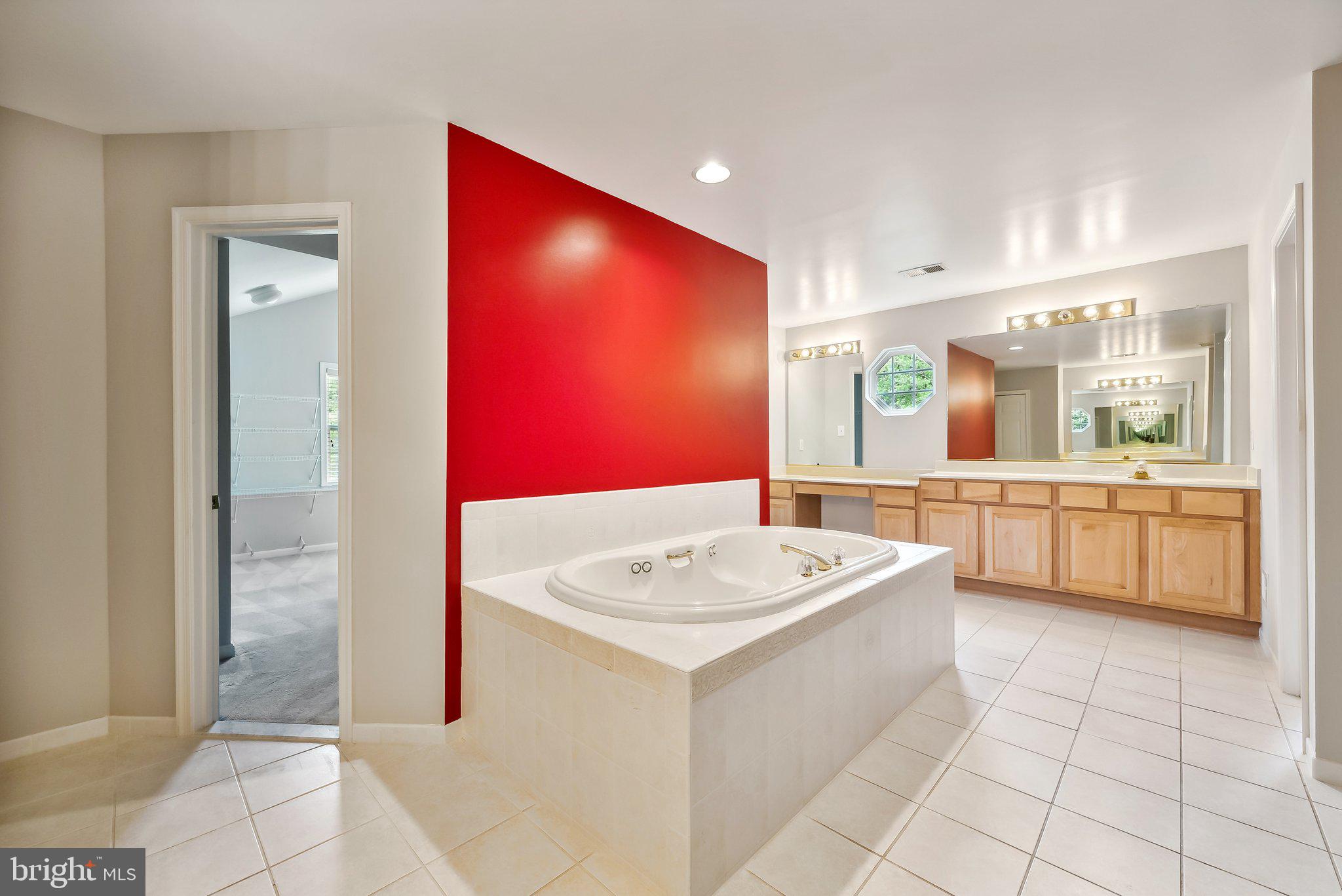 CLIFTON PINES - Residential