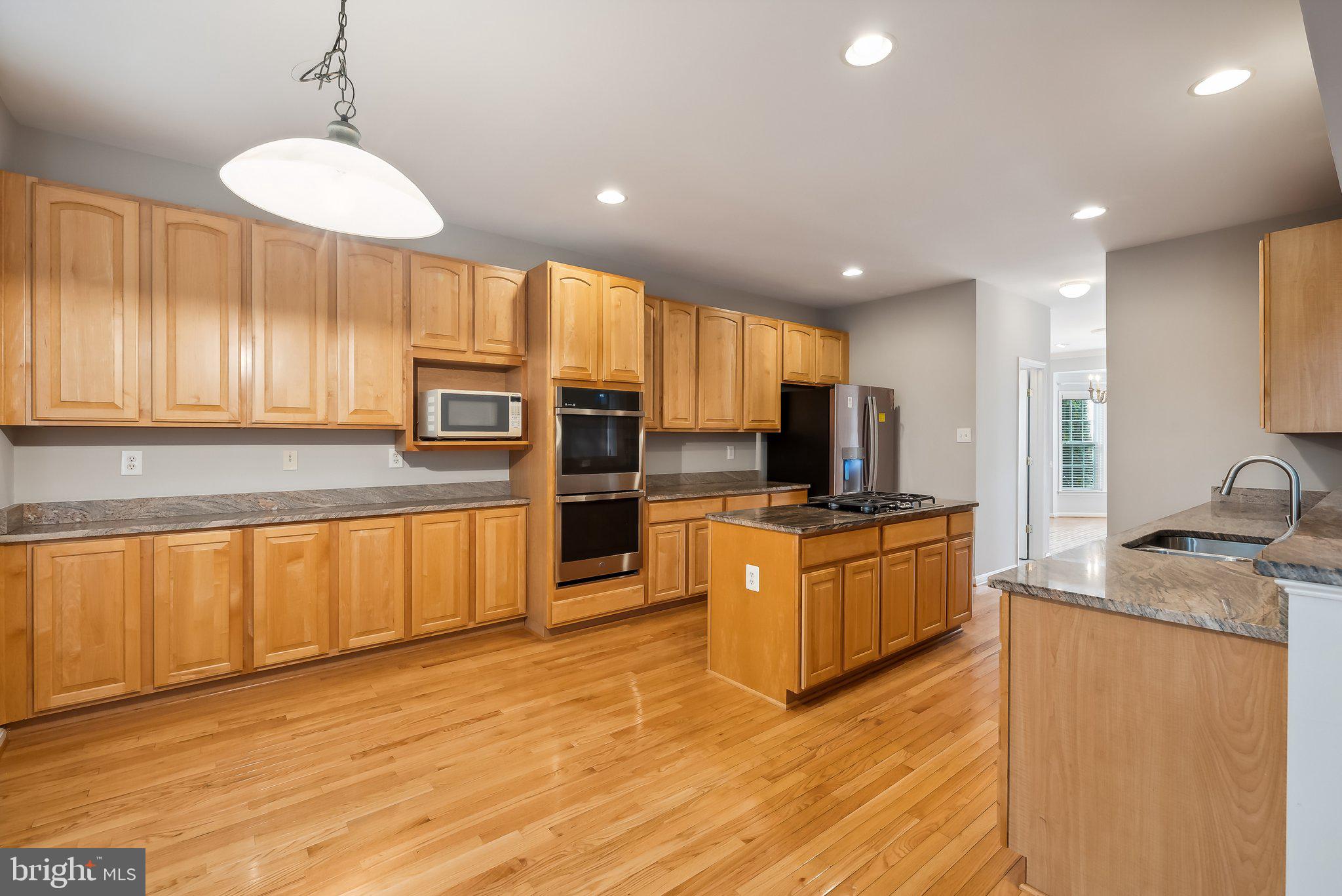 CLIFTON PINES - Residential