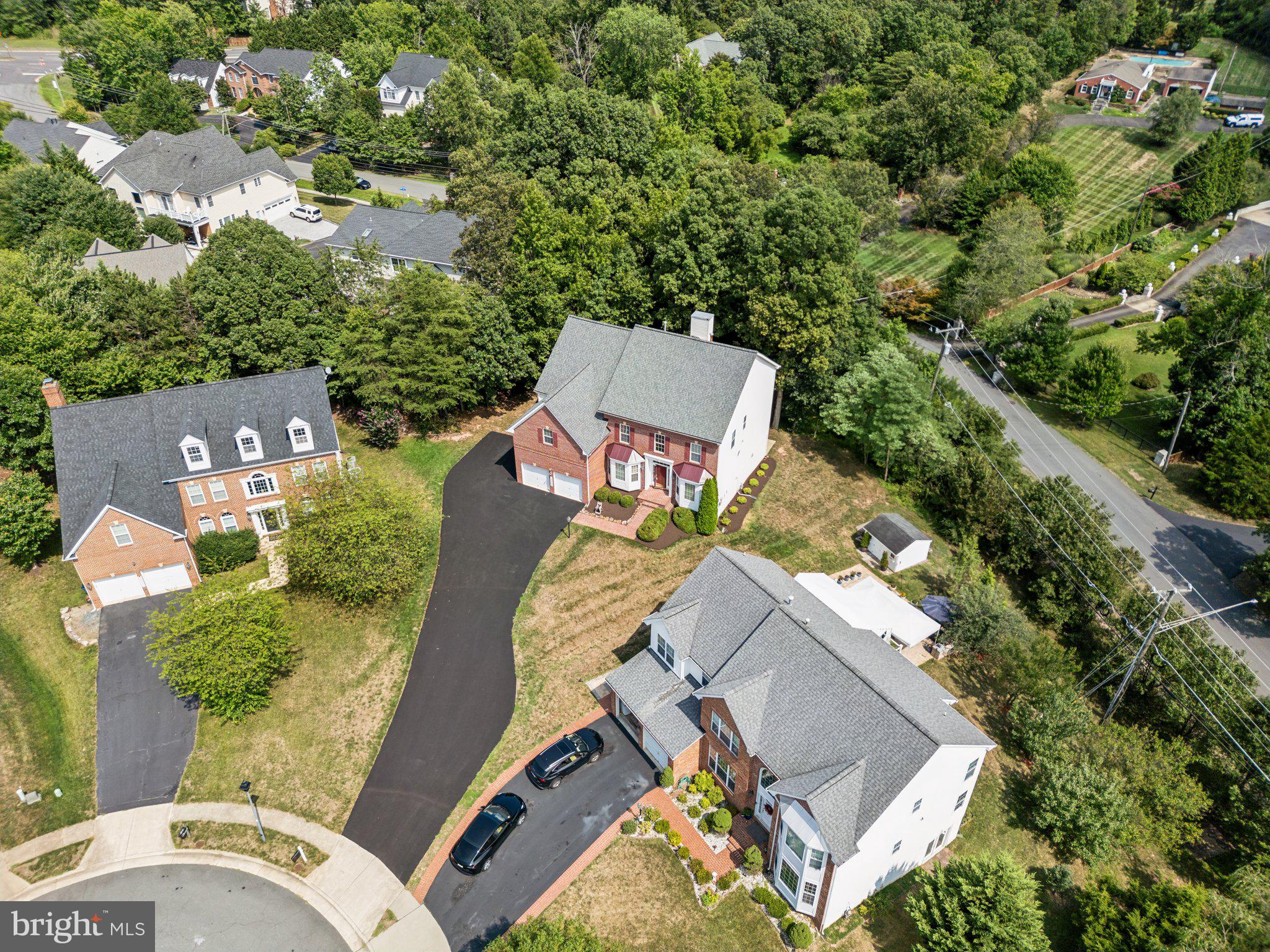 CLIFTON PINES - Residential