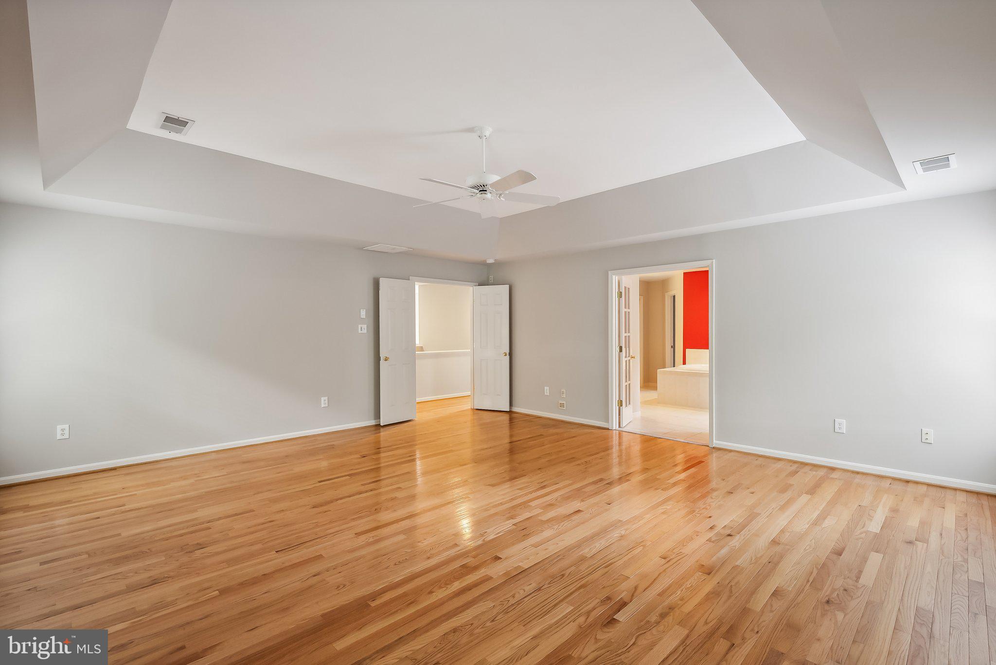 CLIFTON PINES - Residential