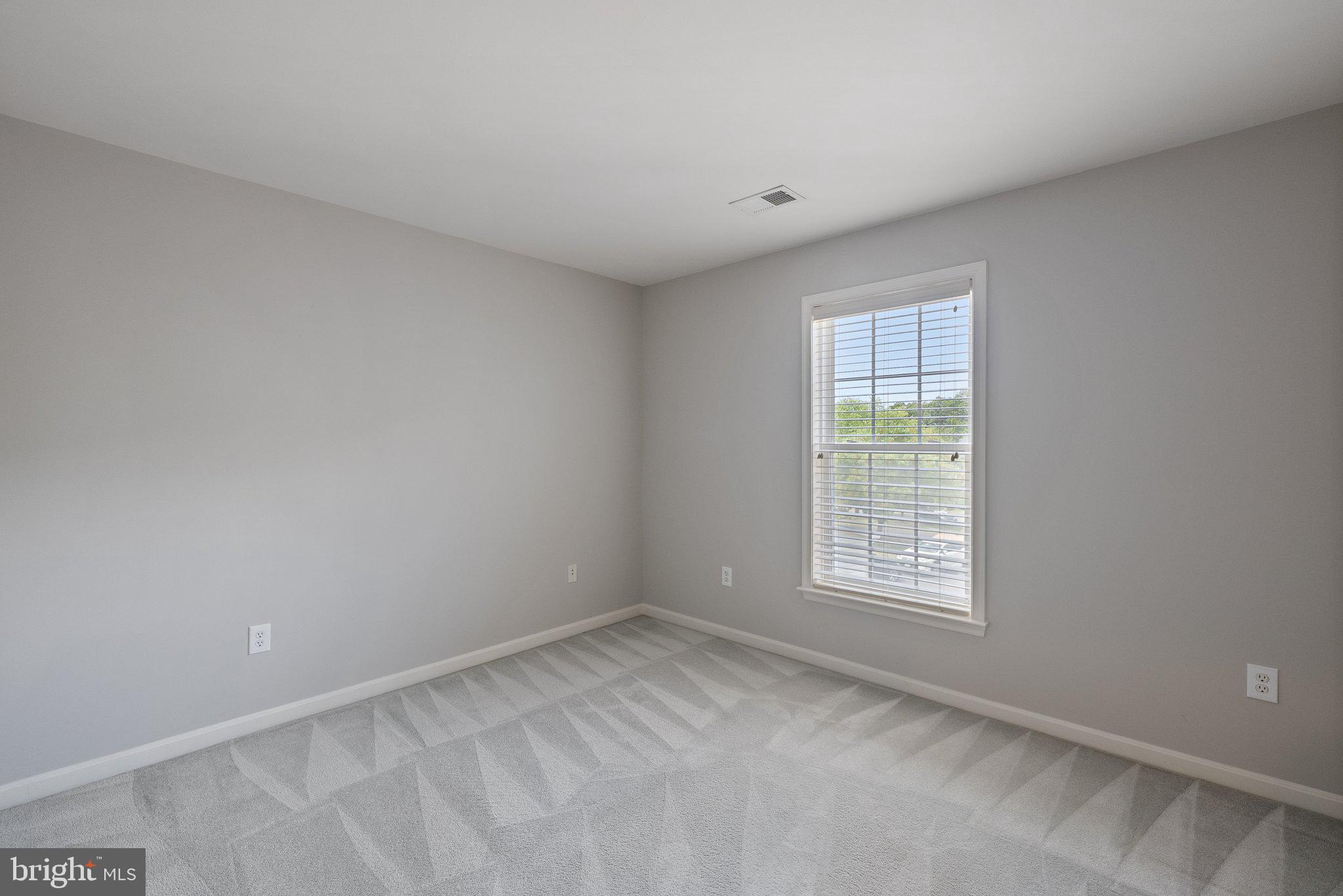 CLIFTON PINES - Residential