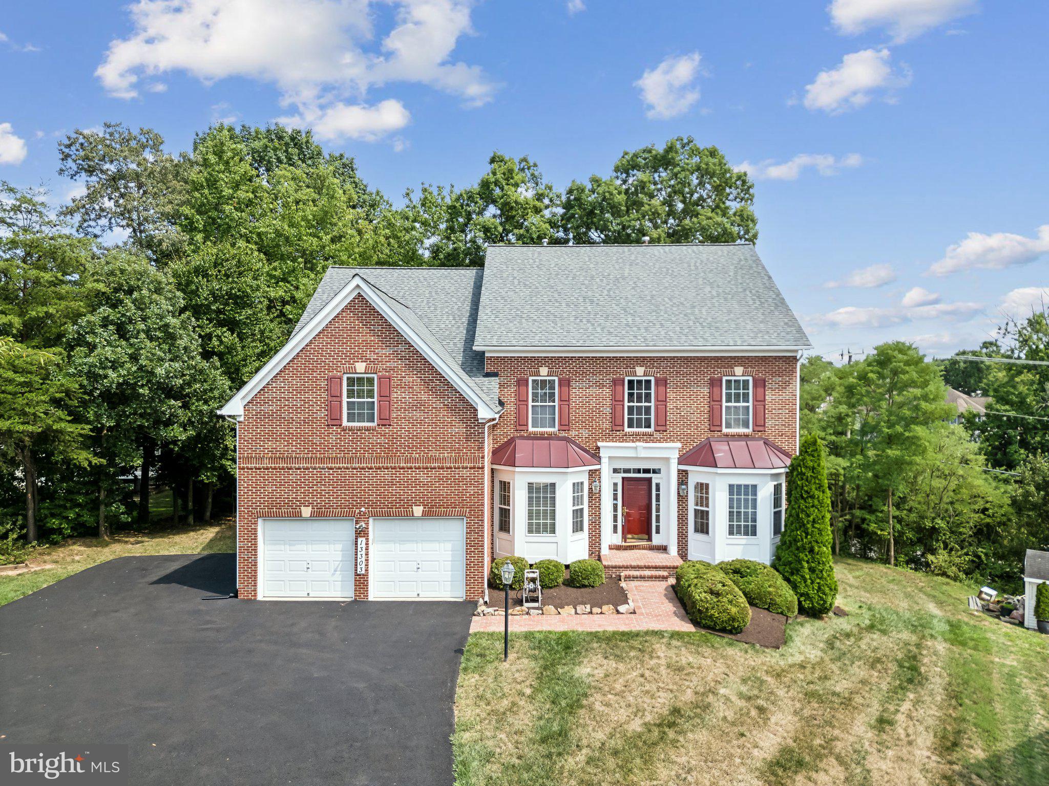 CLIFTON PINES - Residential