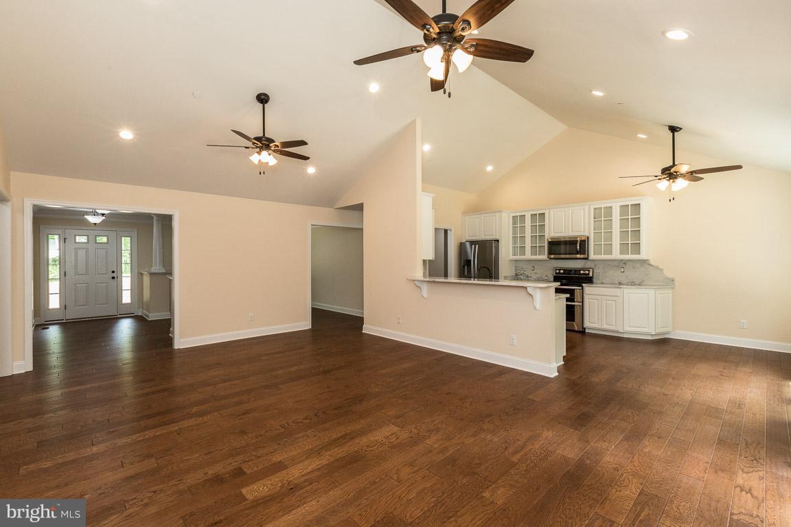 RIVERWOOD FARMS - Residential