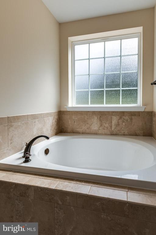 RIVERWOOD FARMS - Residential