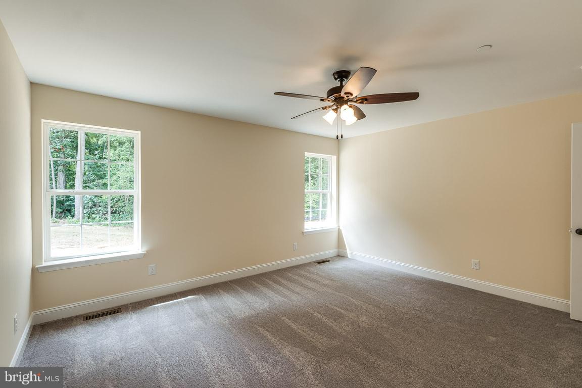 RIVERWOOD FARMS - Residential