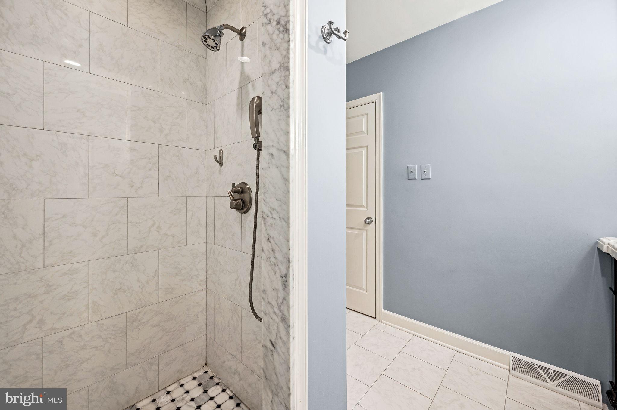 NORTHWOODS - Residential