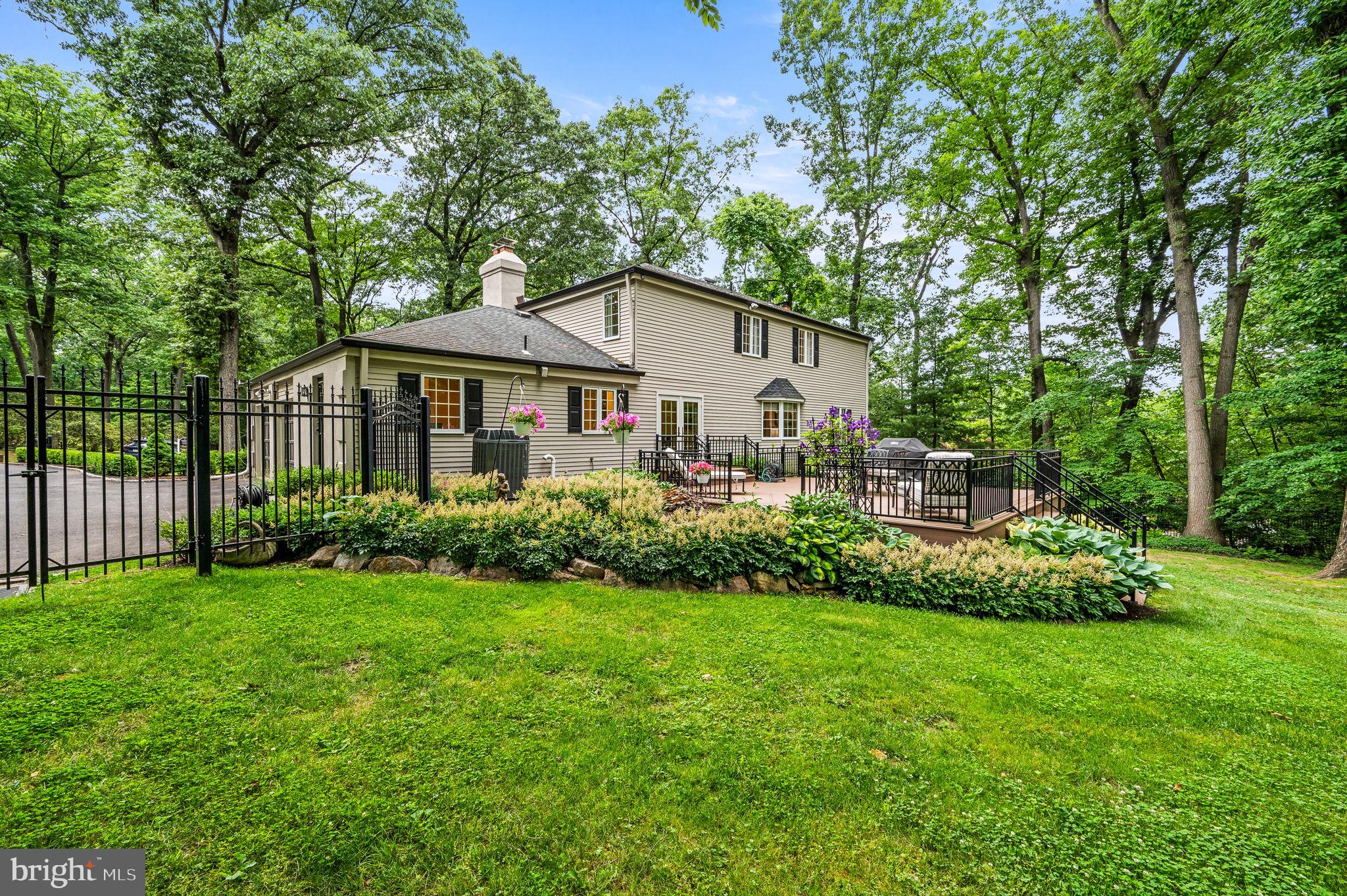 NORTHWOODS - Residential