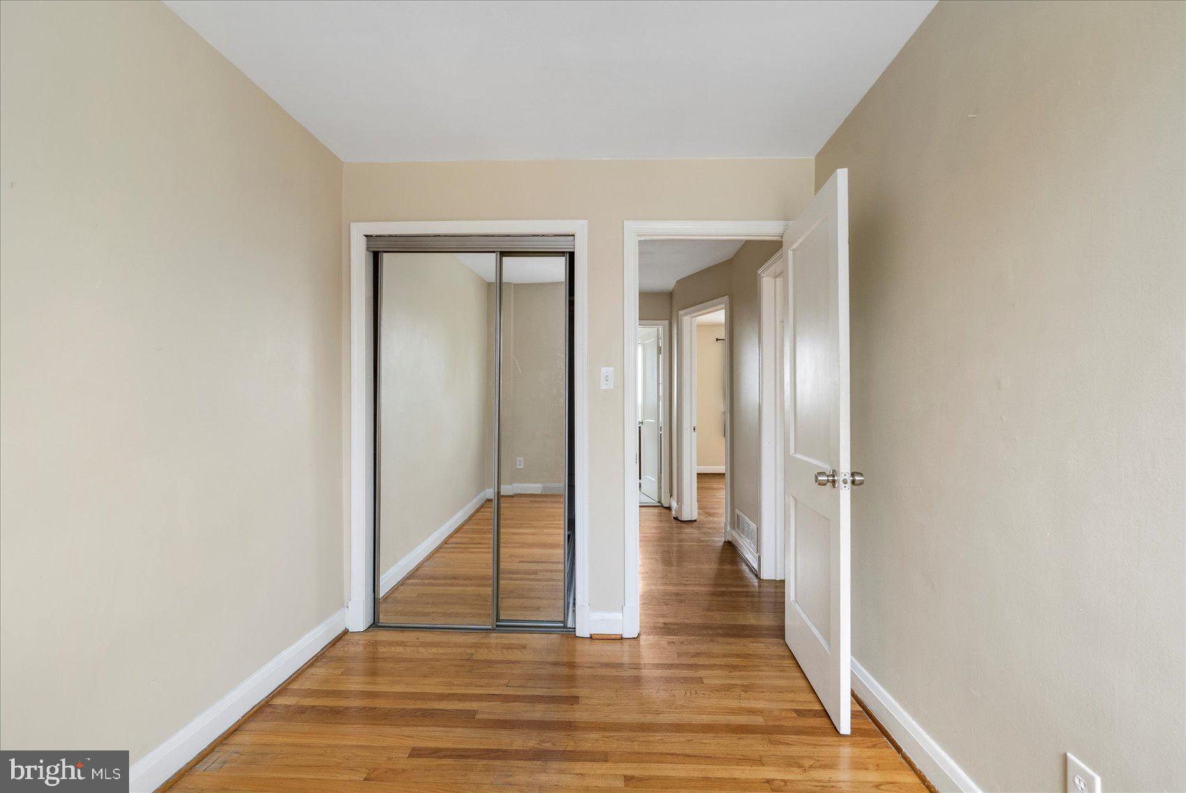 HILLENDALE - Residential