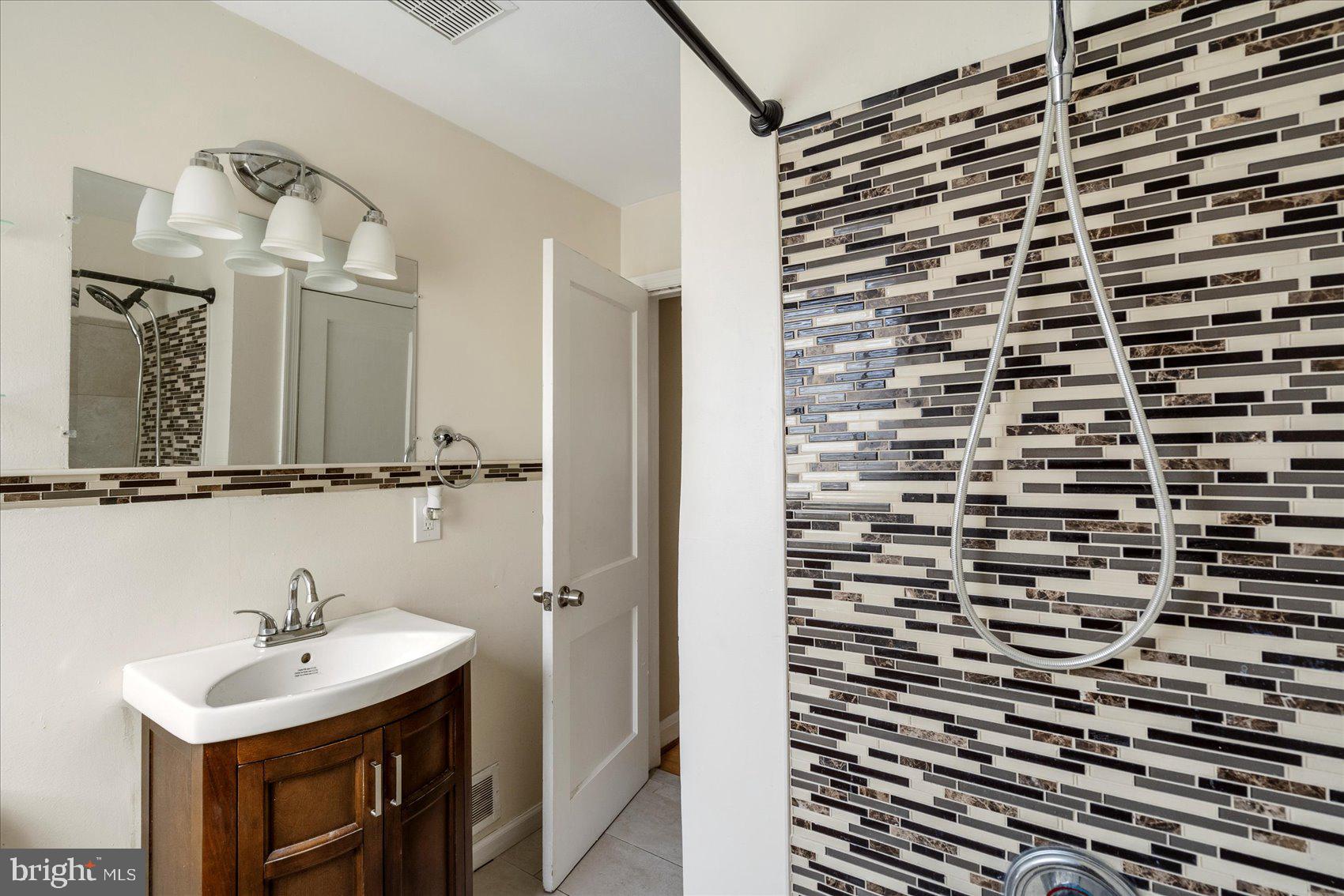 HILLENDALE - Residential