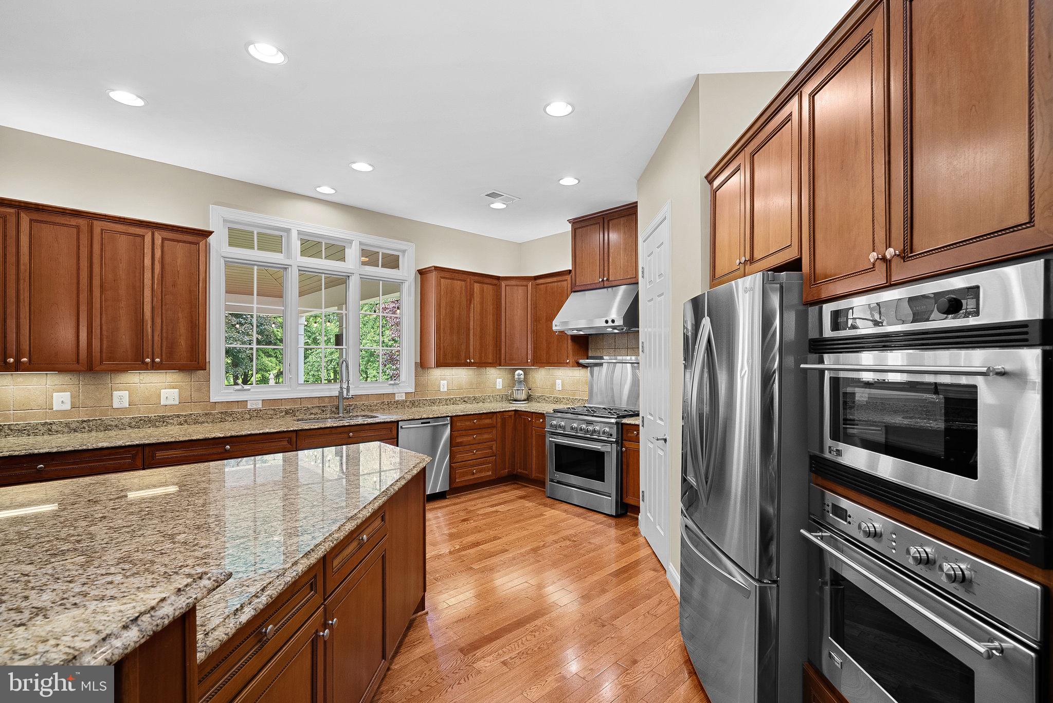 BROADOAK - Residential