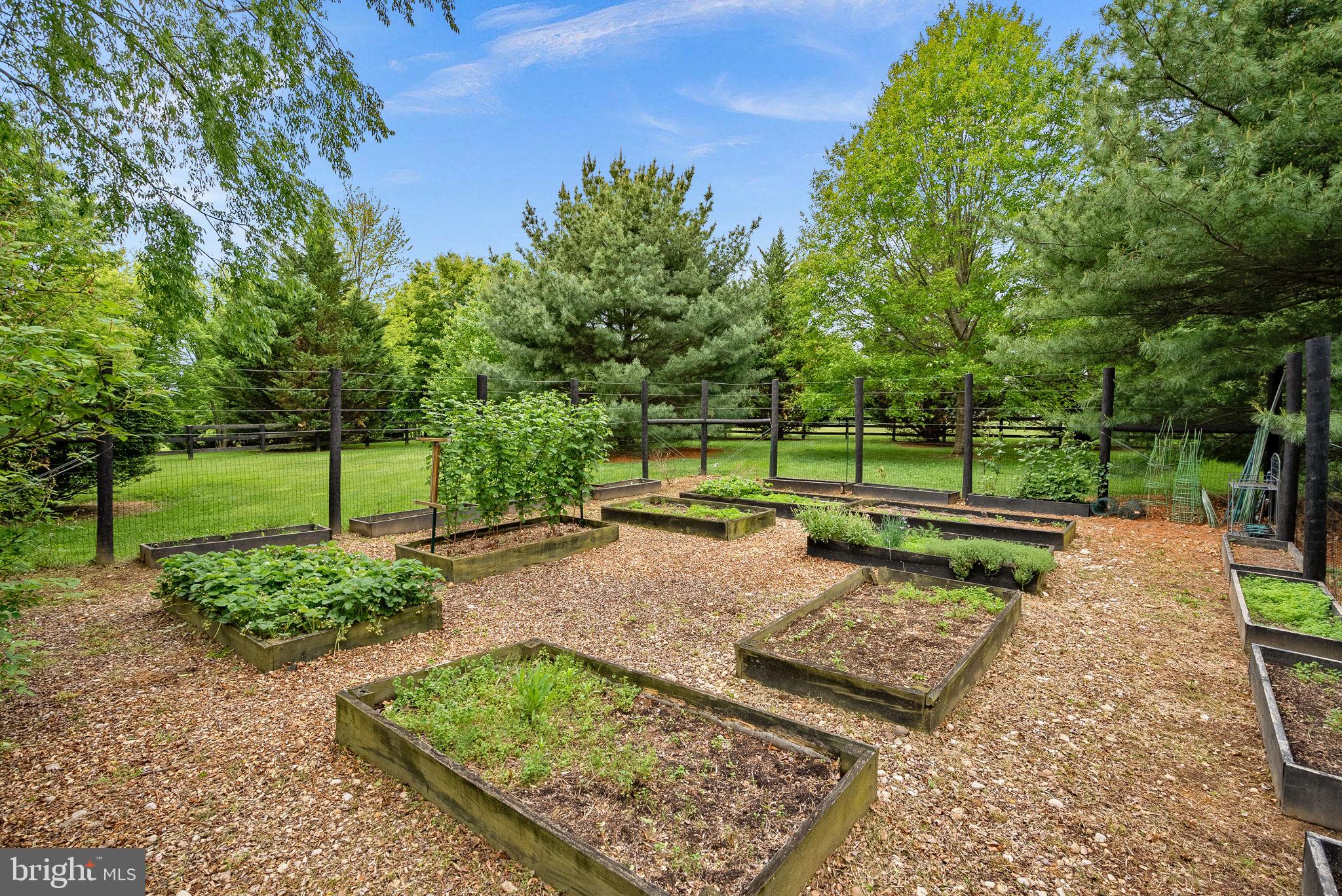 BROADOAK - Residential