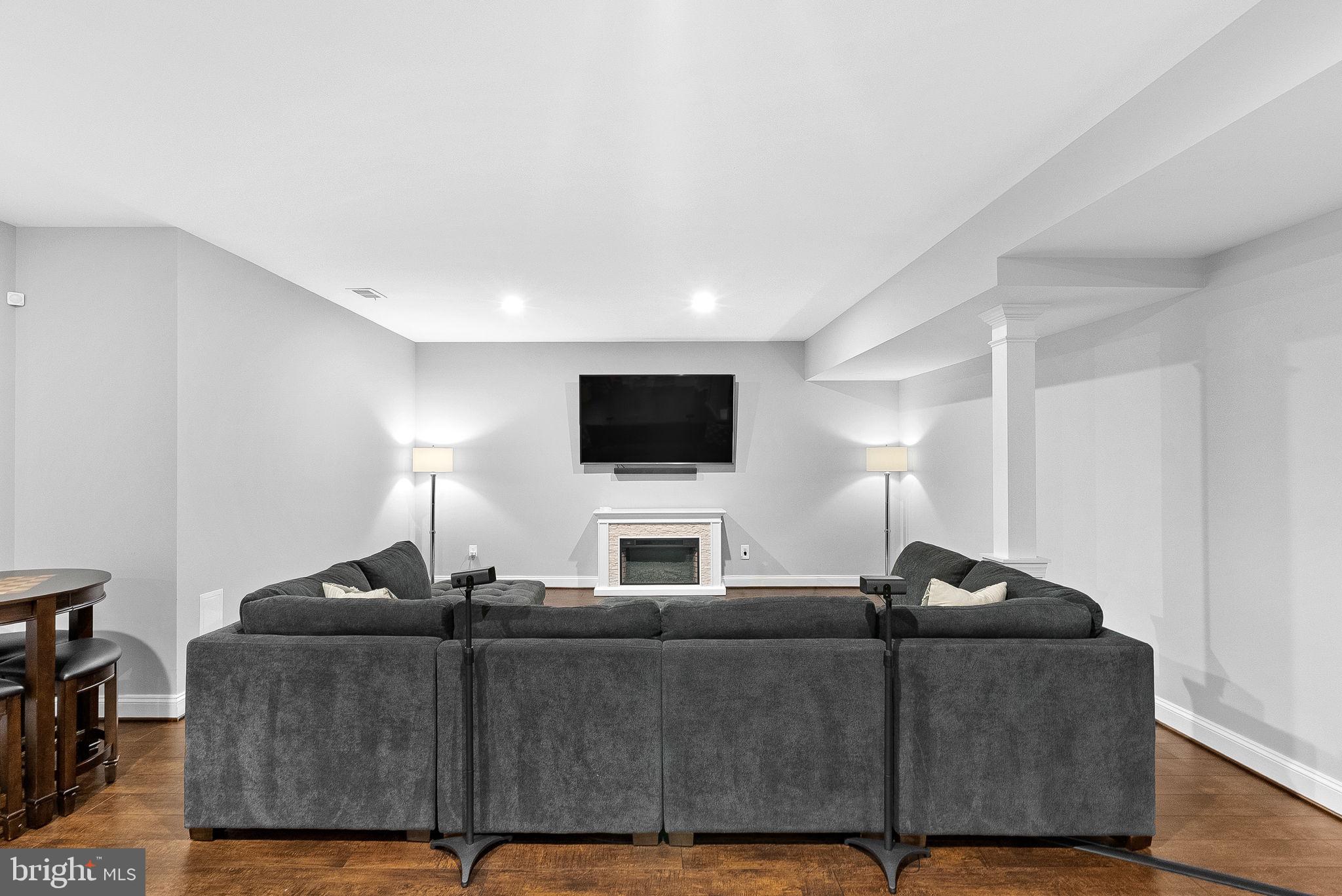 BROADOAK - Residential