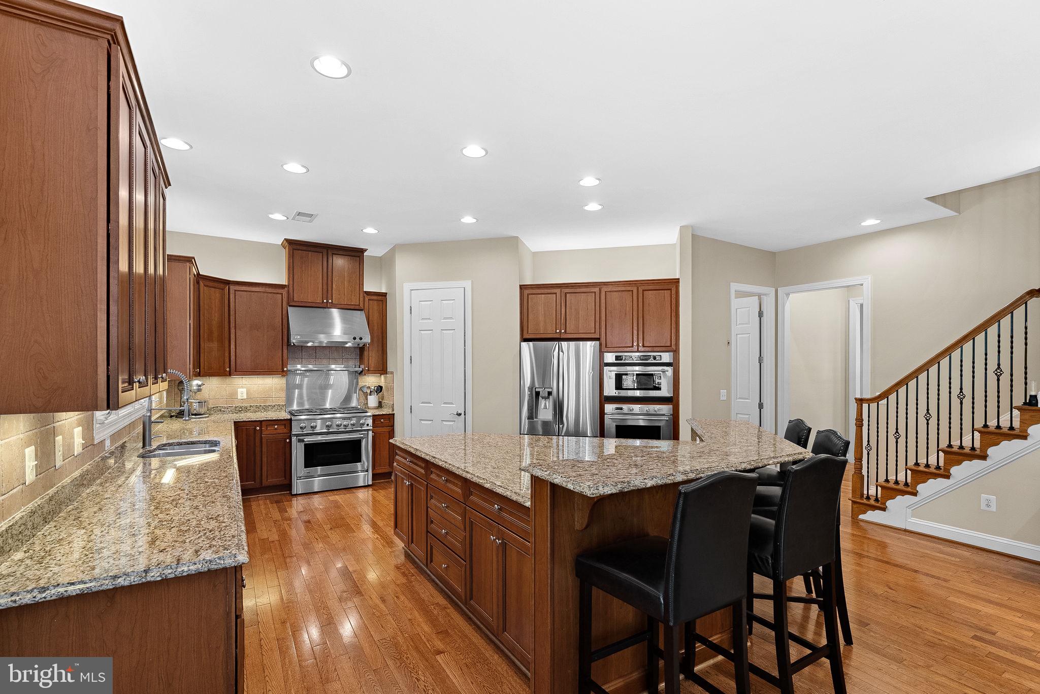 BROADOAK - Residential