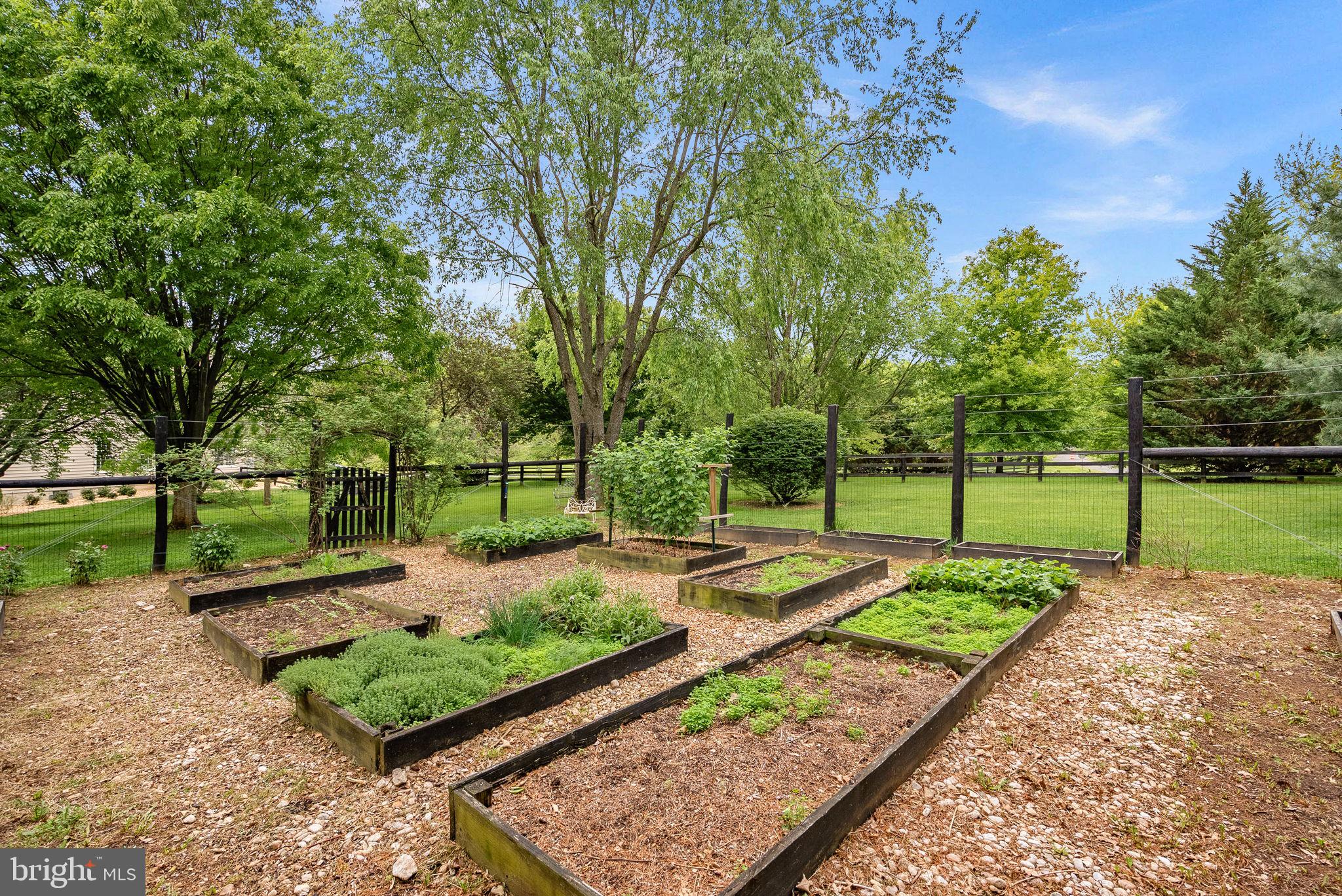 BROADOAK - Residential