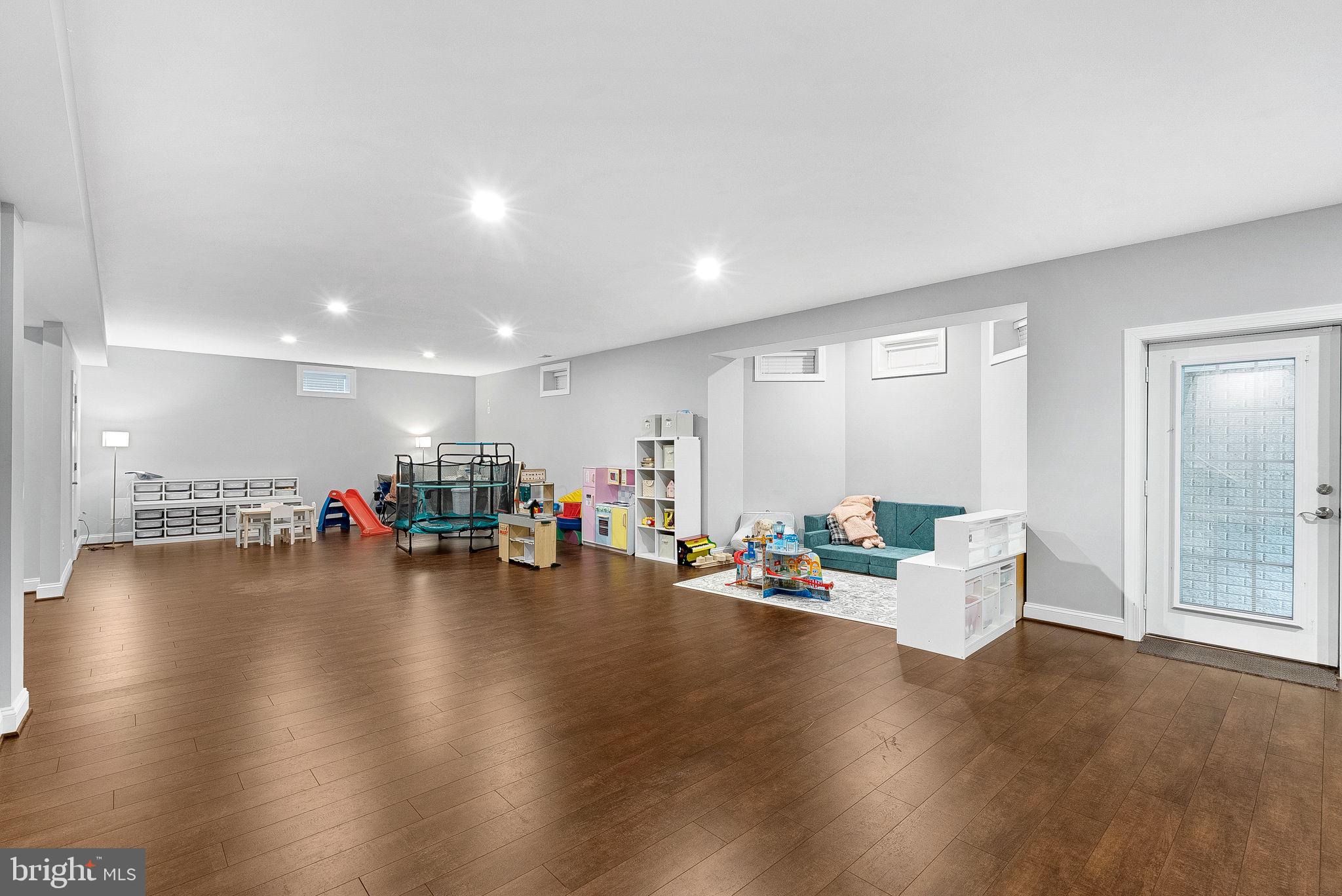 BROADOAK - Residential