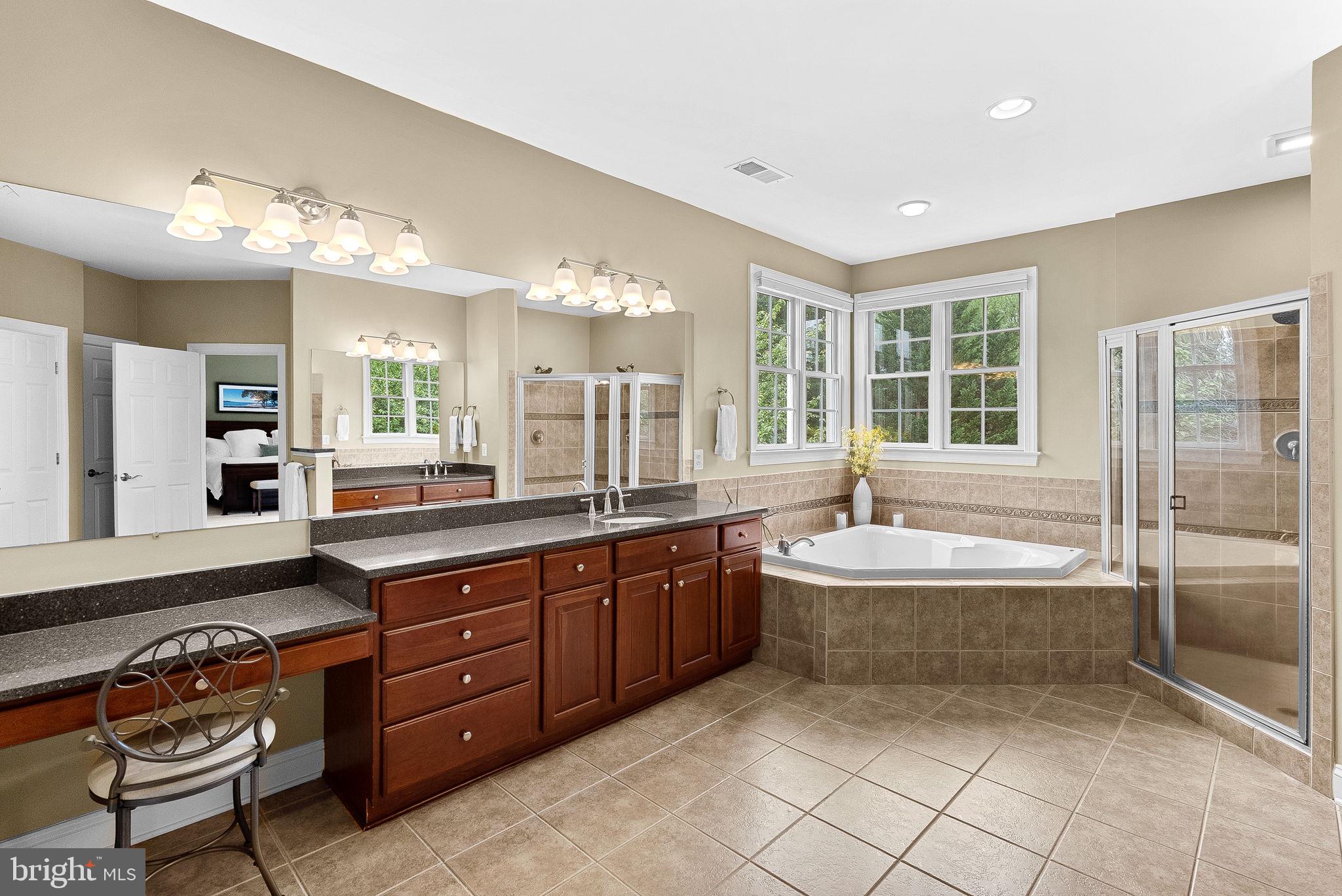BROADOAK - Residential