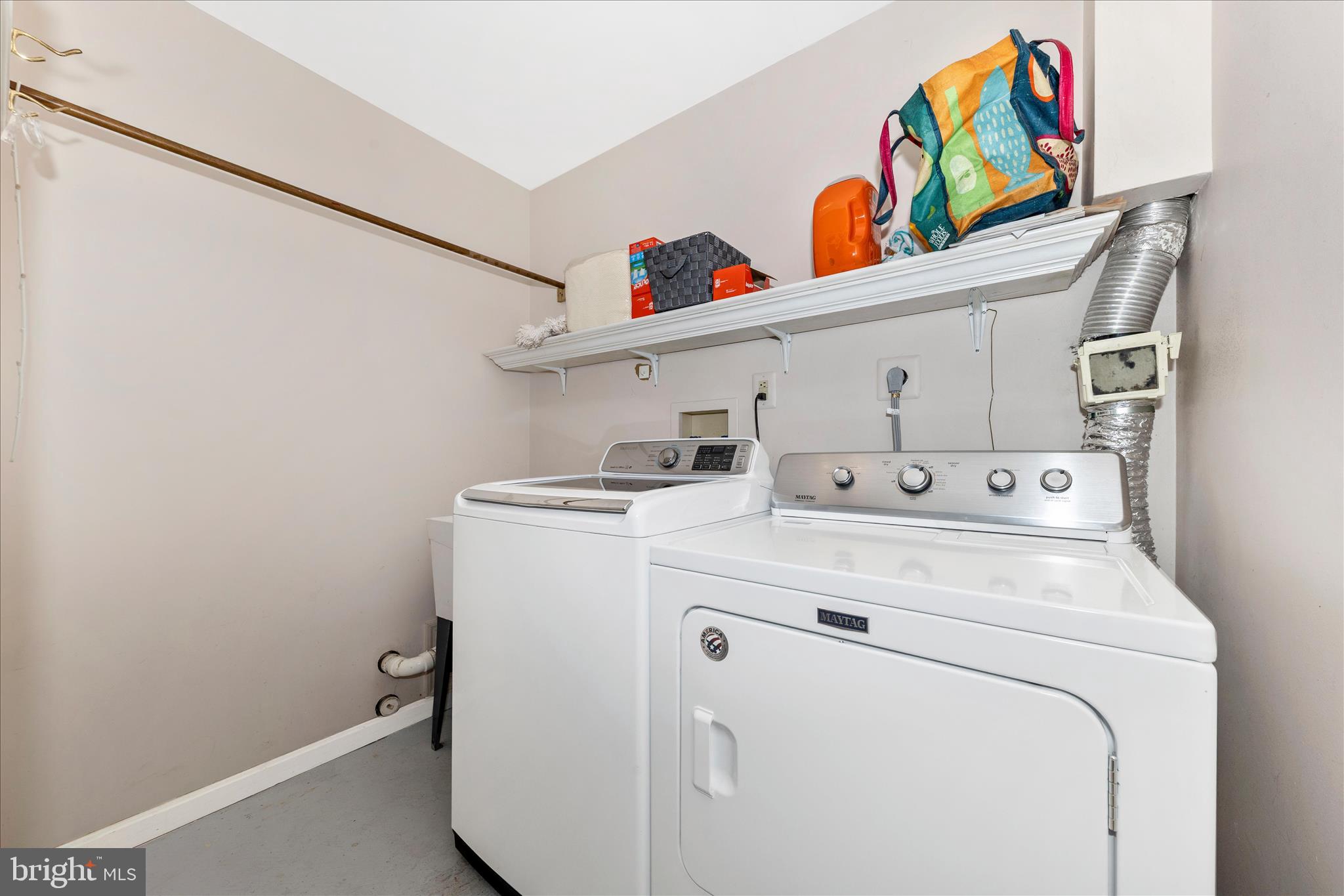 ASHBURN FARM - Residential