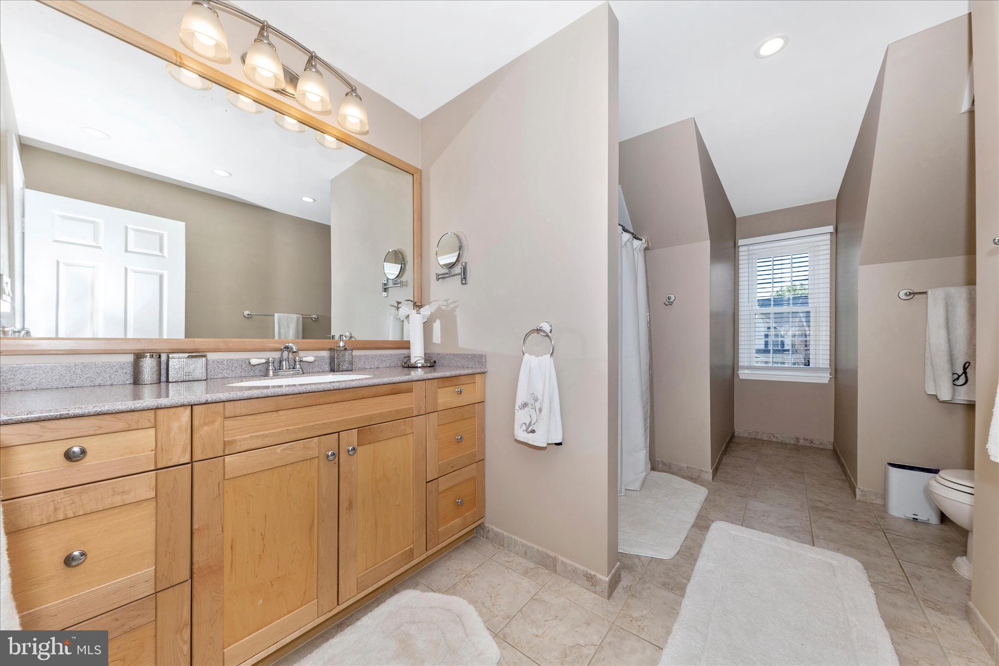 ASHBURN FARM - Residential