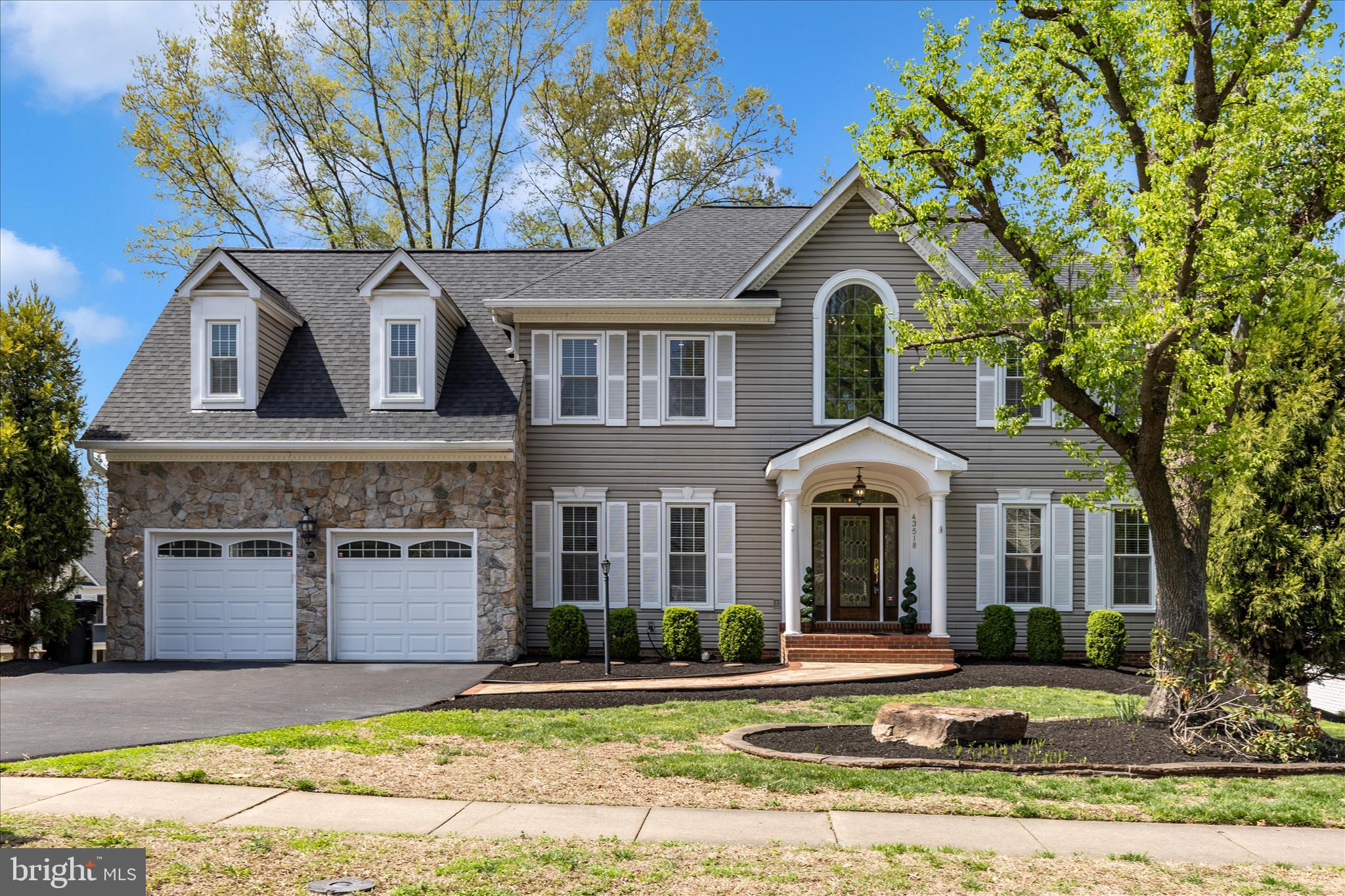 ASHBURN FARM - Residential