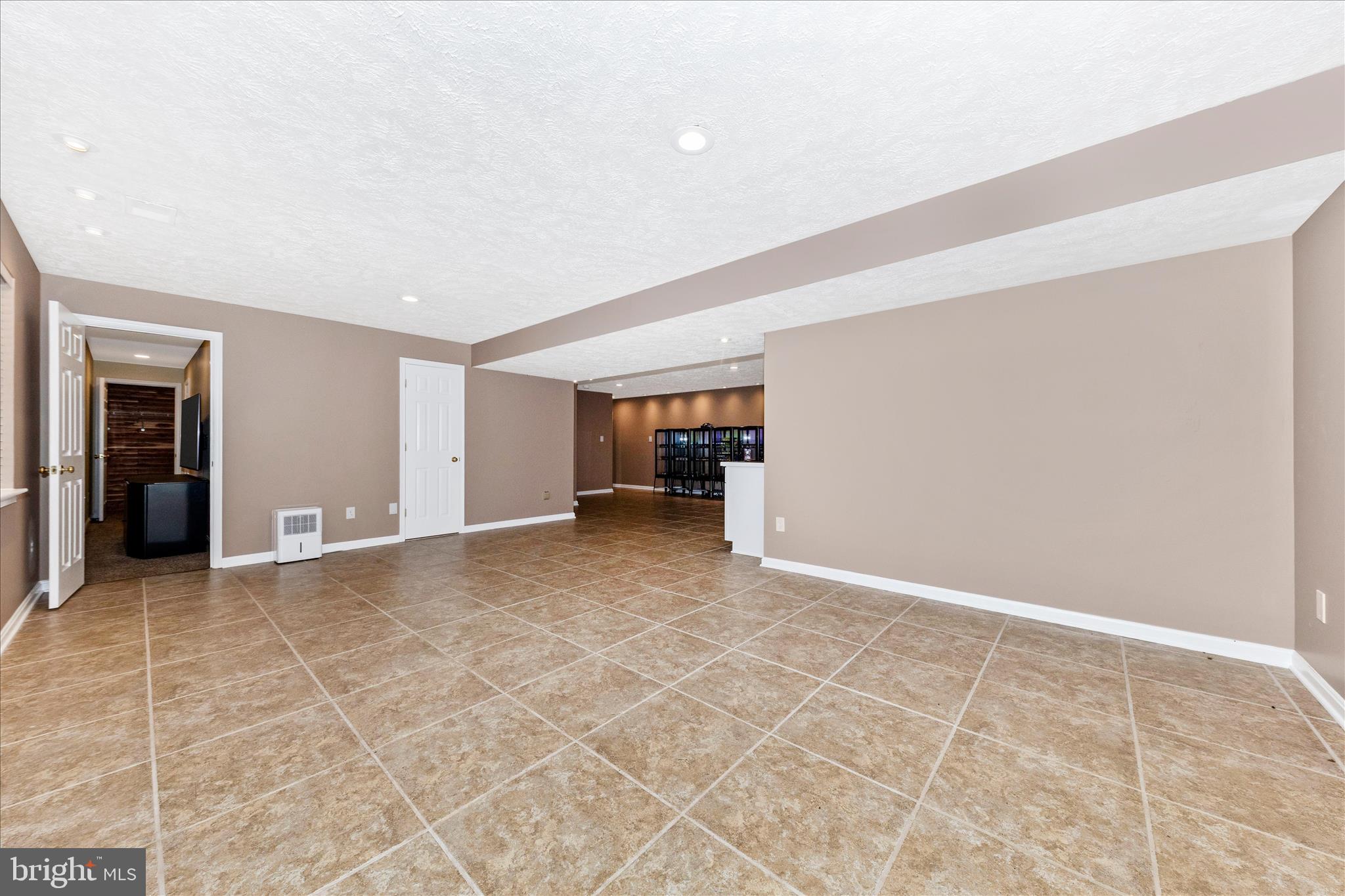 ASHBURN FARM - Residential