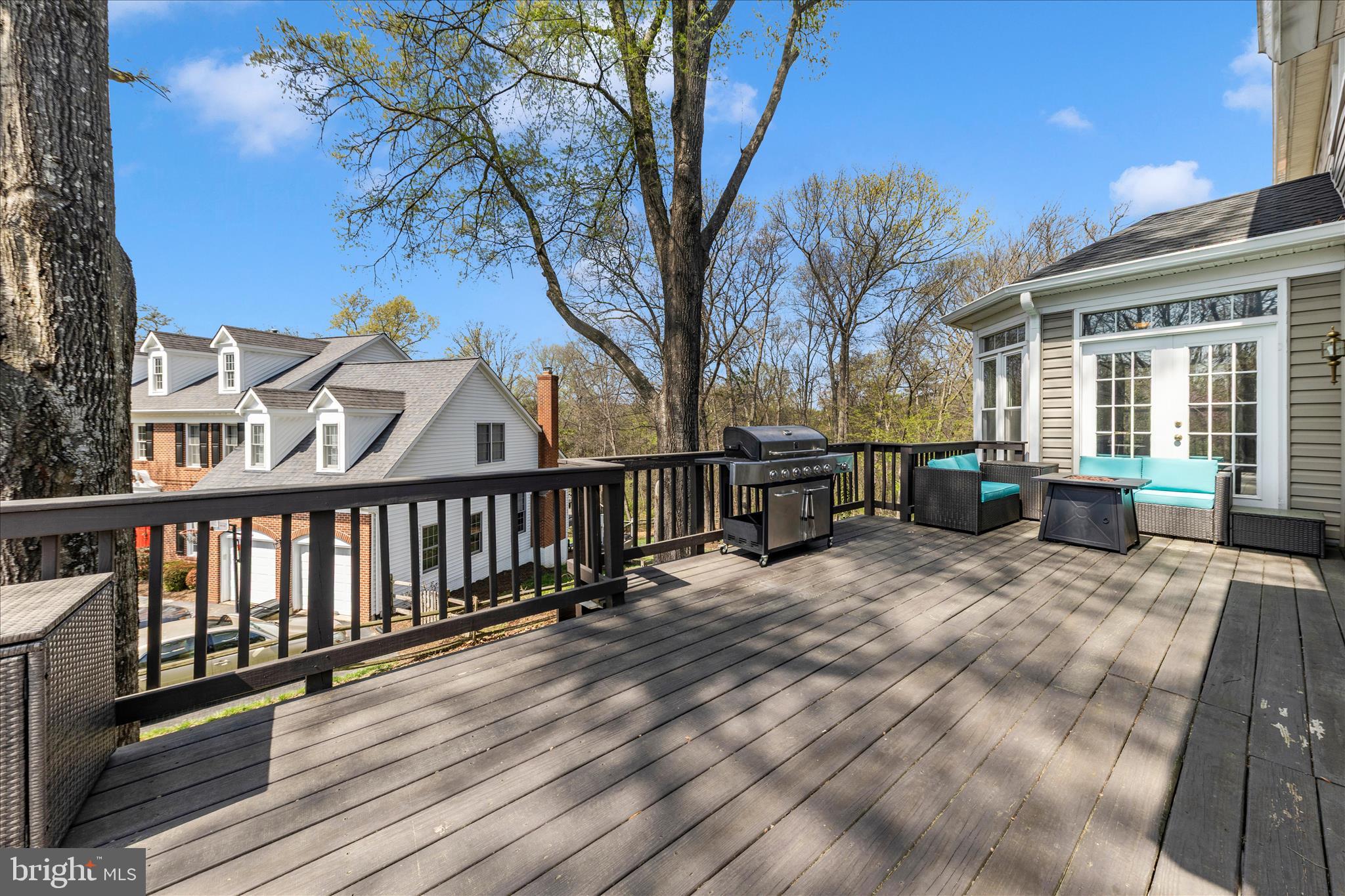 ASHBURN FARM - Residential